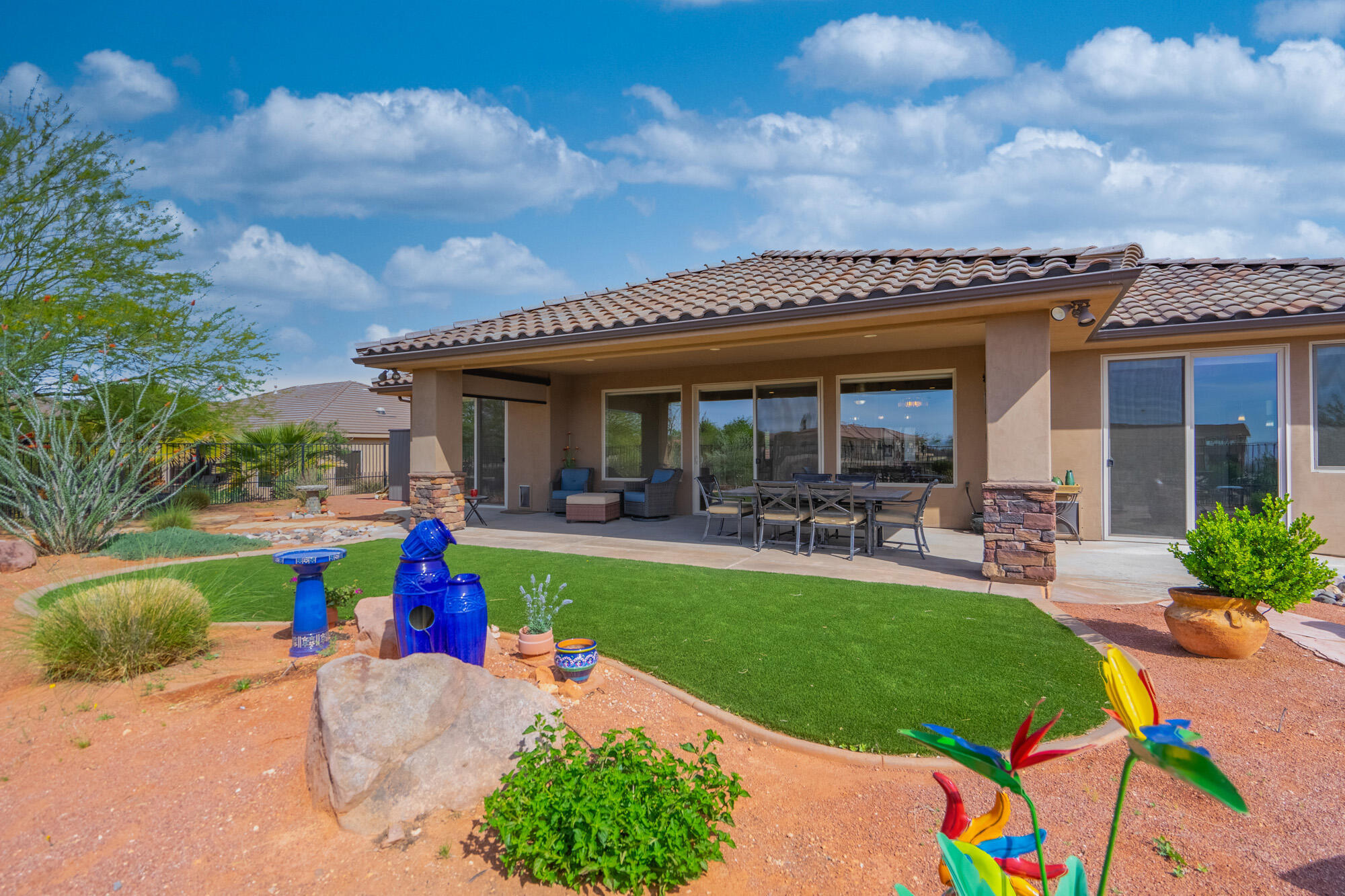 LAST SUN AT GREEN SPRINGS - Residential