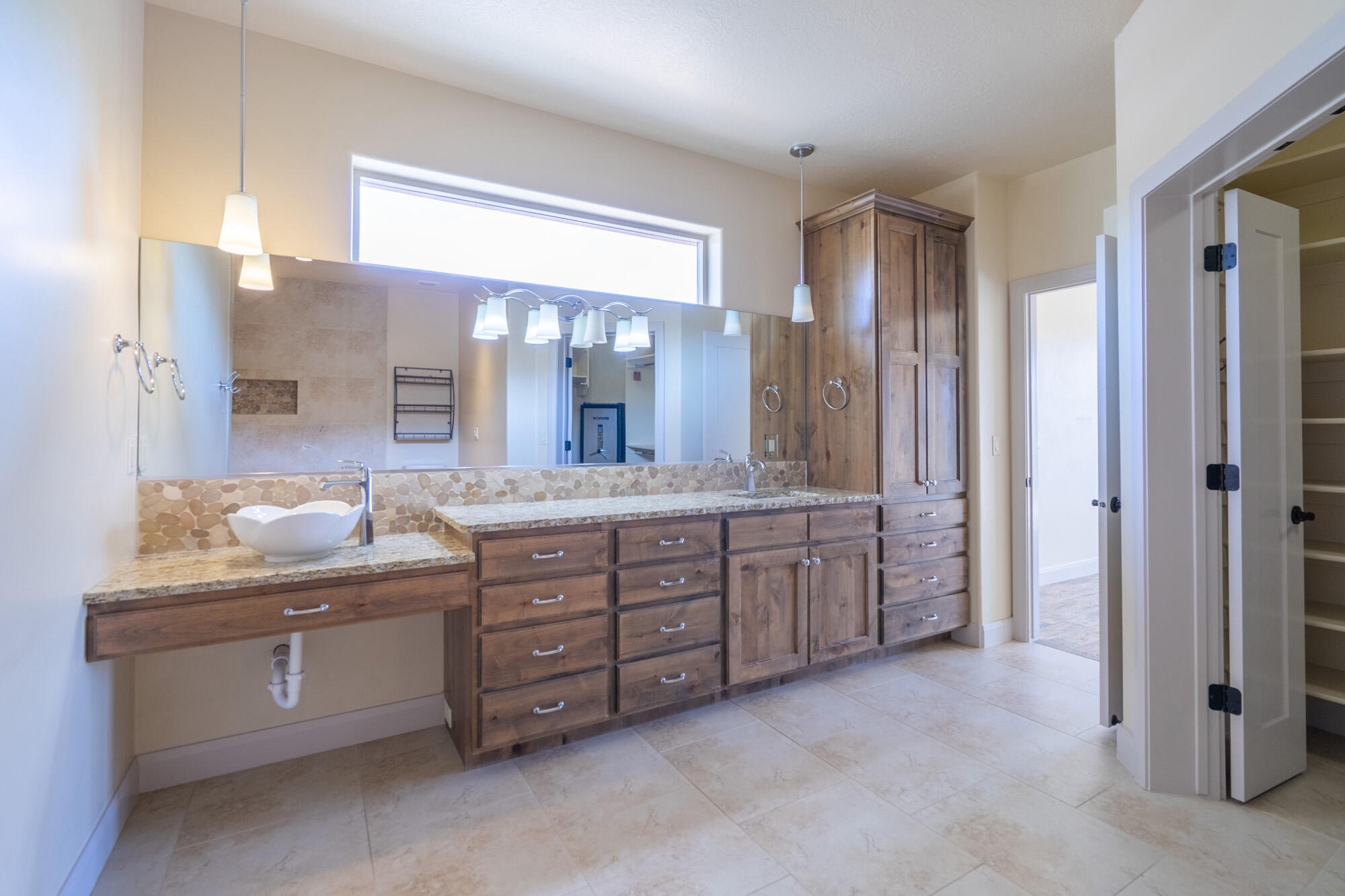 LAST SUN AT GREEN SPRINGS - Residential