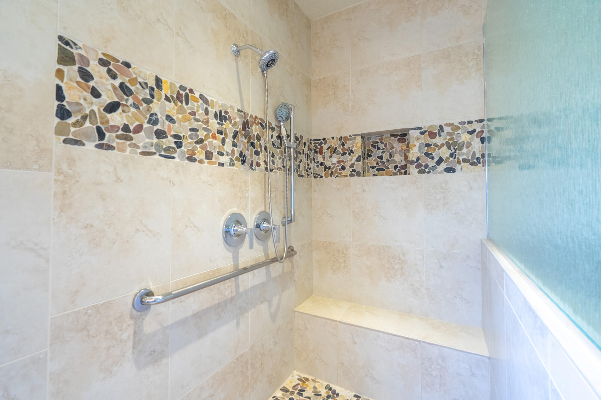 LAST SUN AT GREEN SPRINGS - Residential