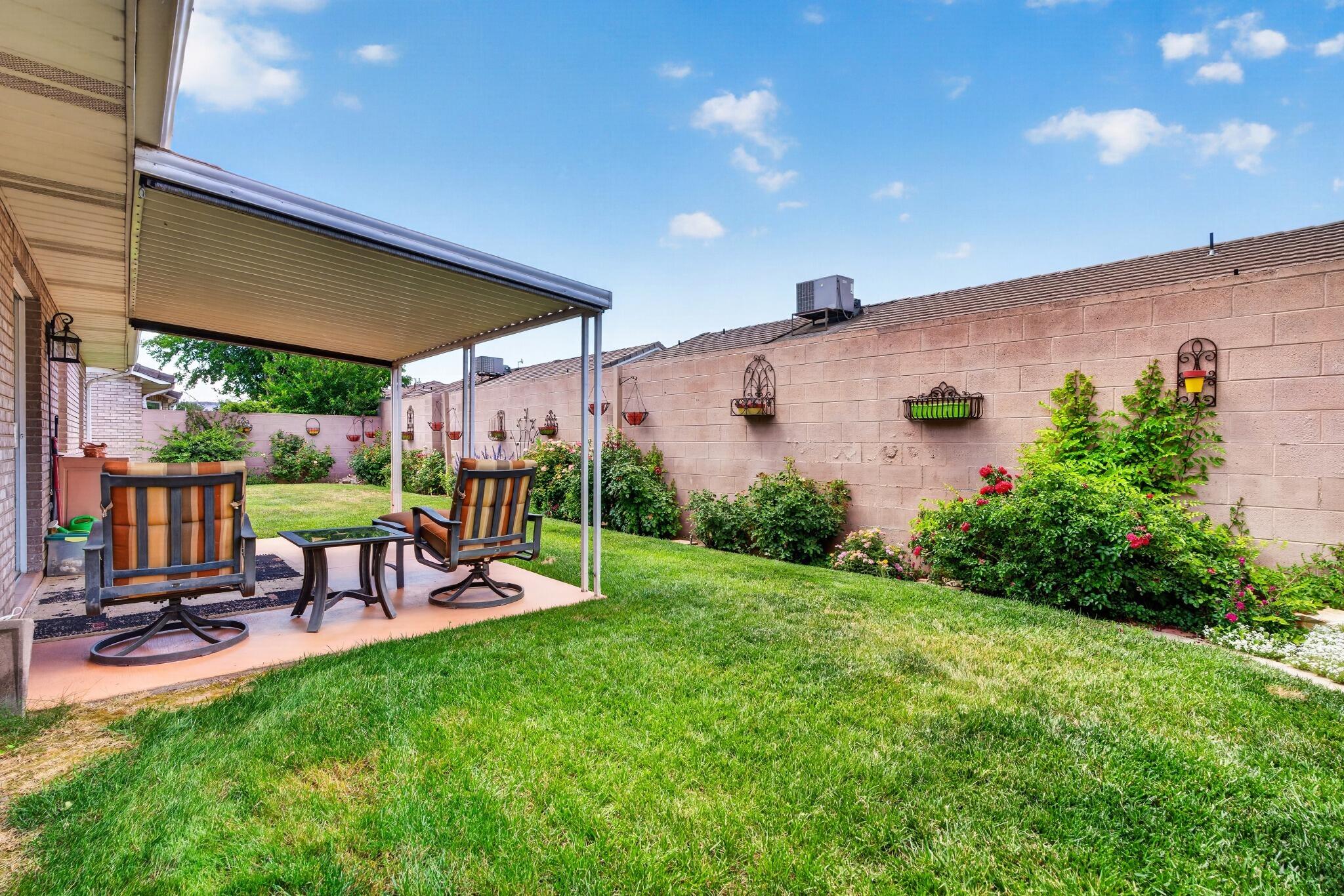 SUN COUNTRY MEADOWS SOUTH TOWNHOMES - Residential