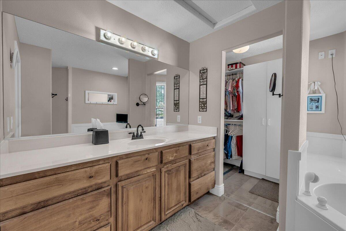 INTERMOUNTAIN ESTATES - Residential