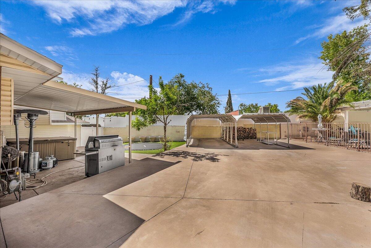 INTERMOUNTAIN ESTATES - Residential