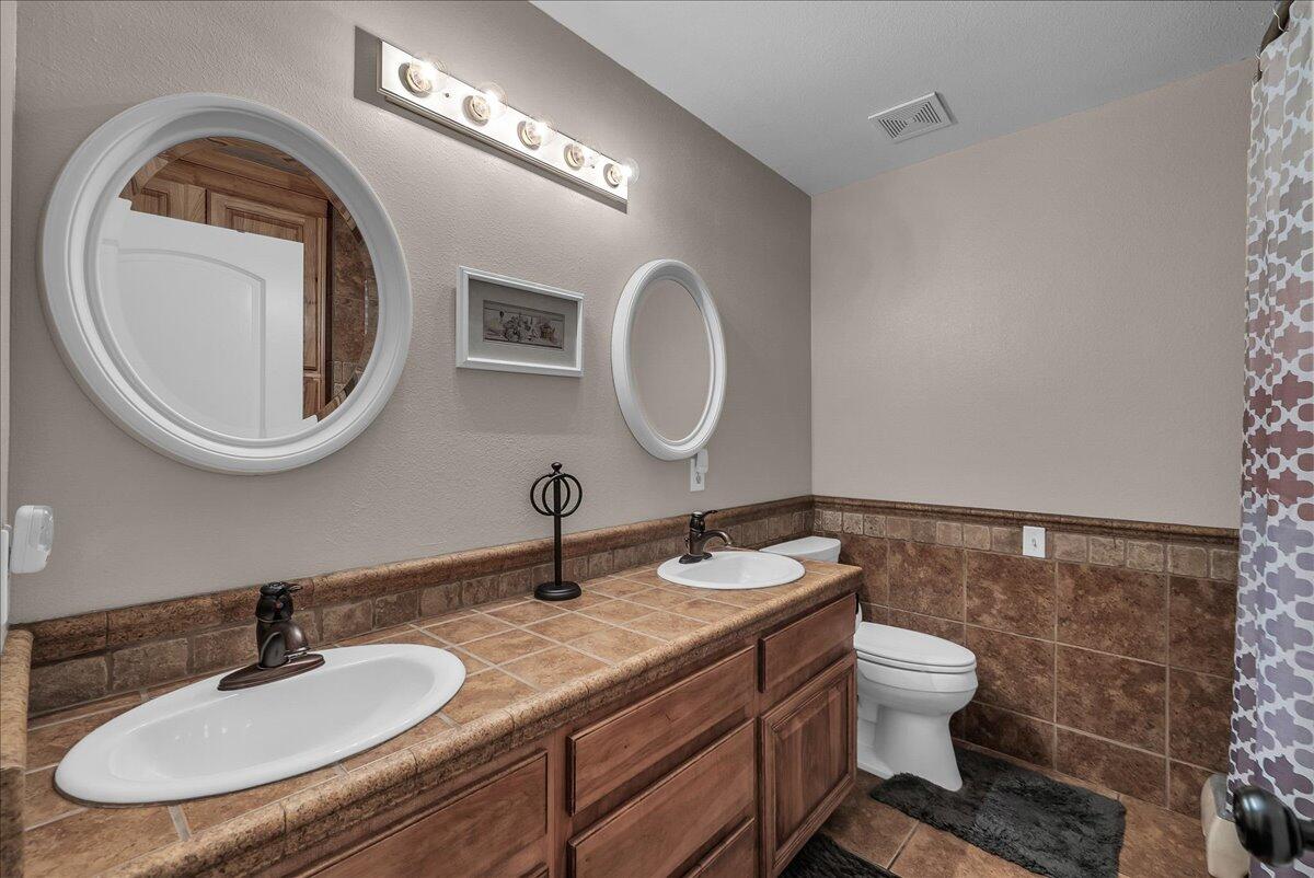 INTERMOUNTAIN ESTATES - Residential