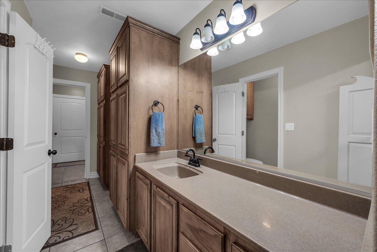 INTERMOUNTAIN ESTATES - Residential