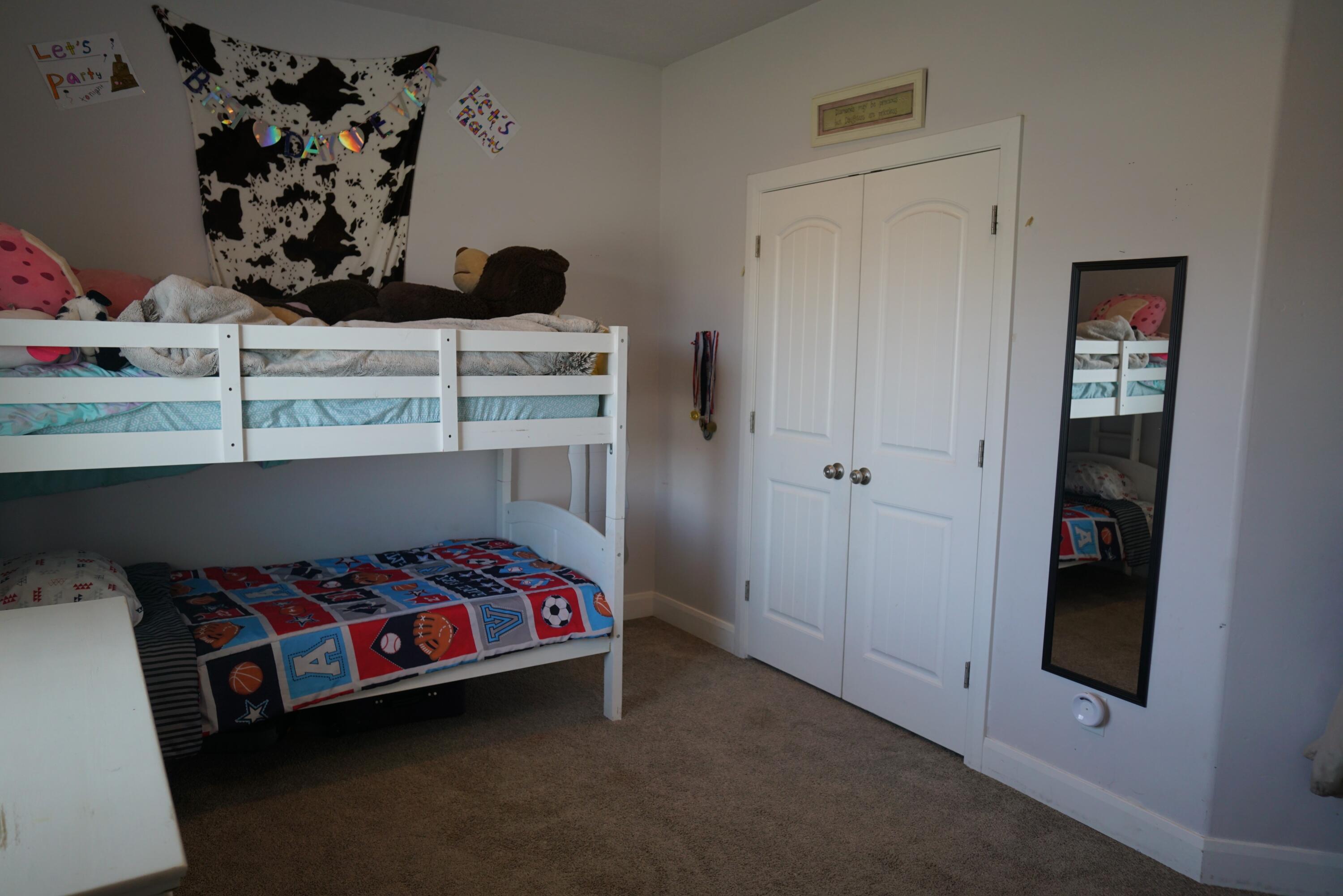 SUNNY MEADOWS ACRES - Residential