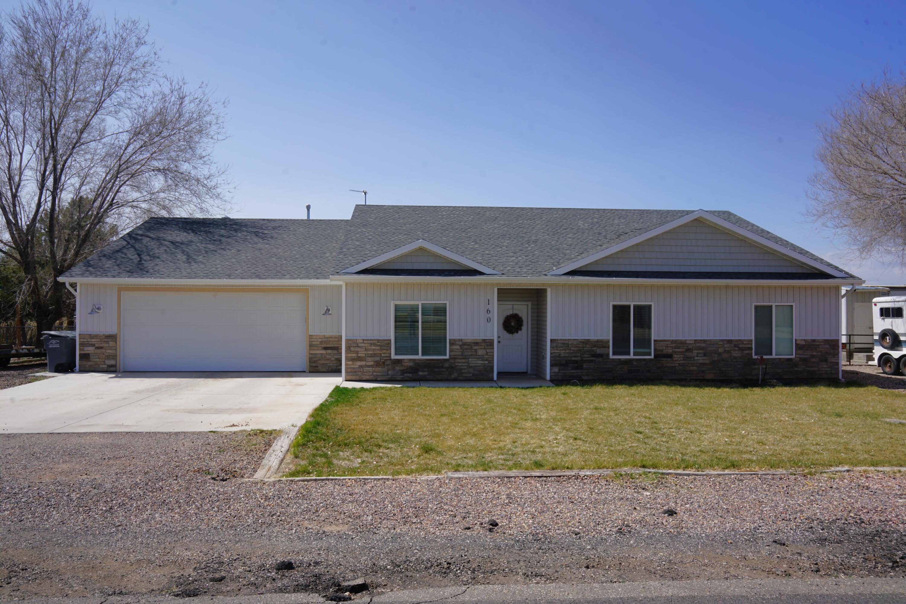 SUNNY MEADOWS ACRES - Residential