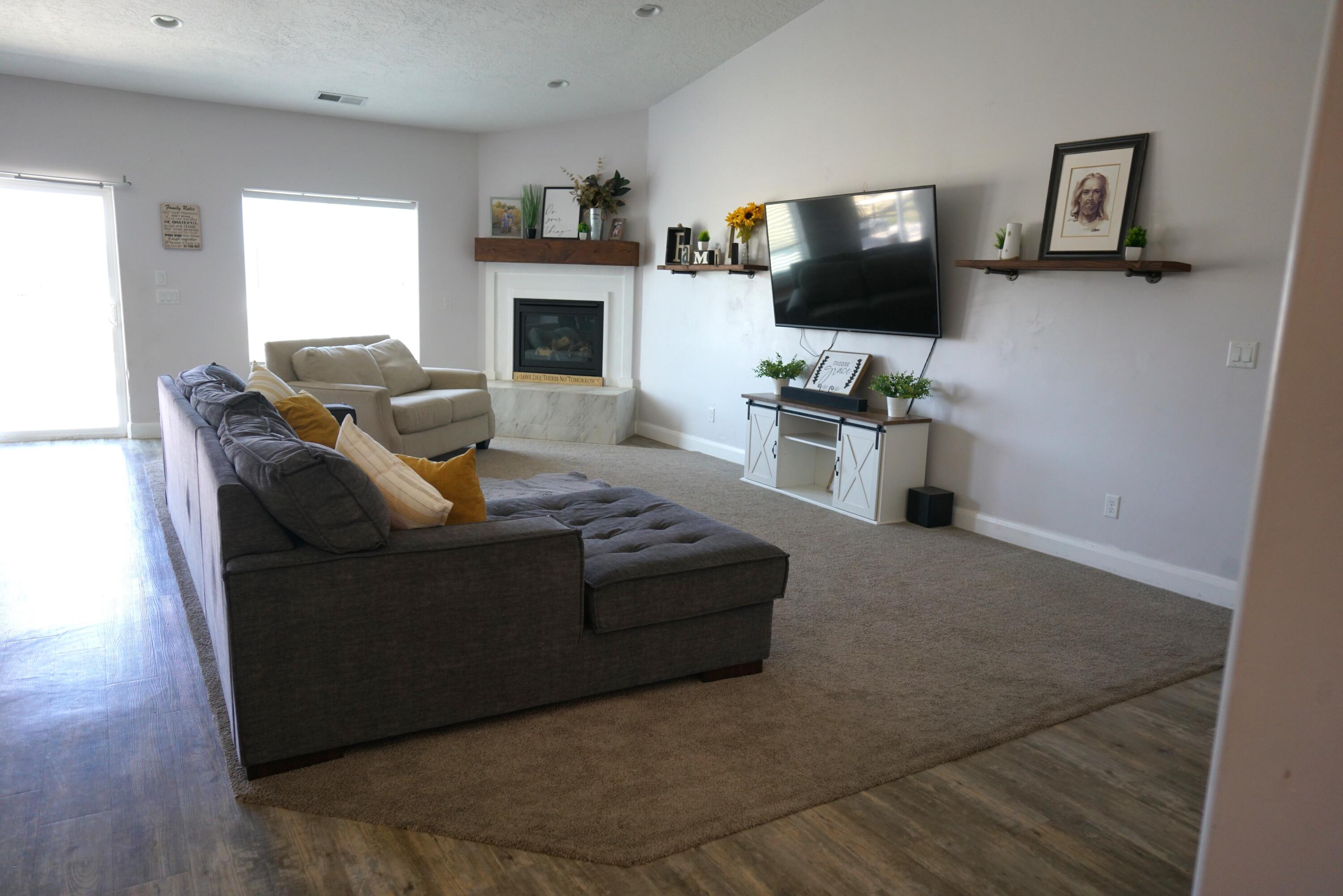 SUNNY MEADOWS ACRES - Residential