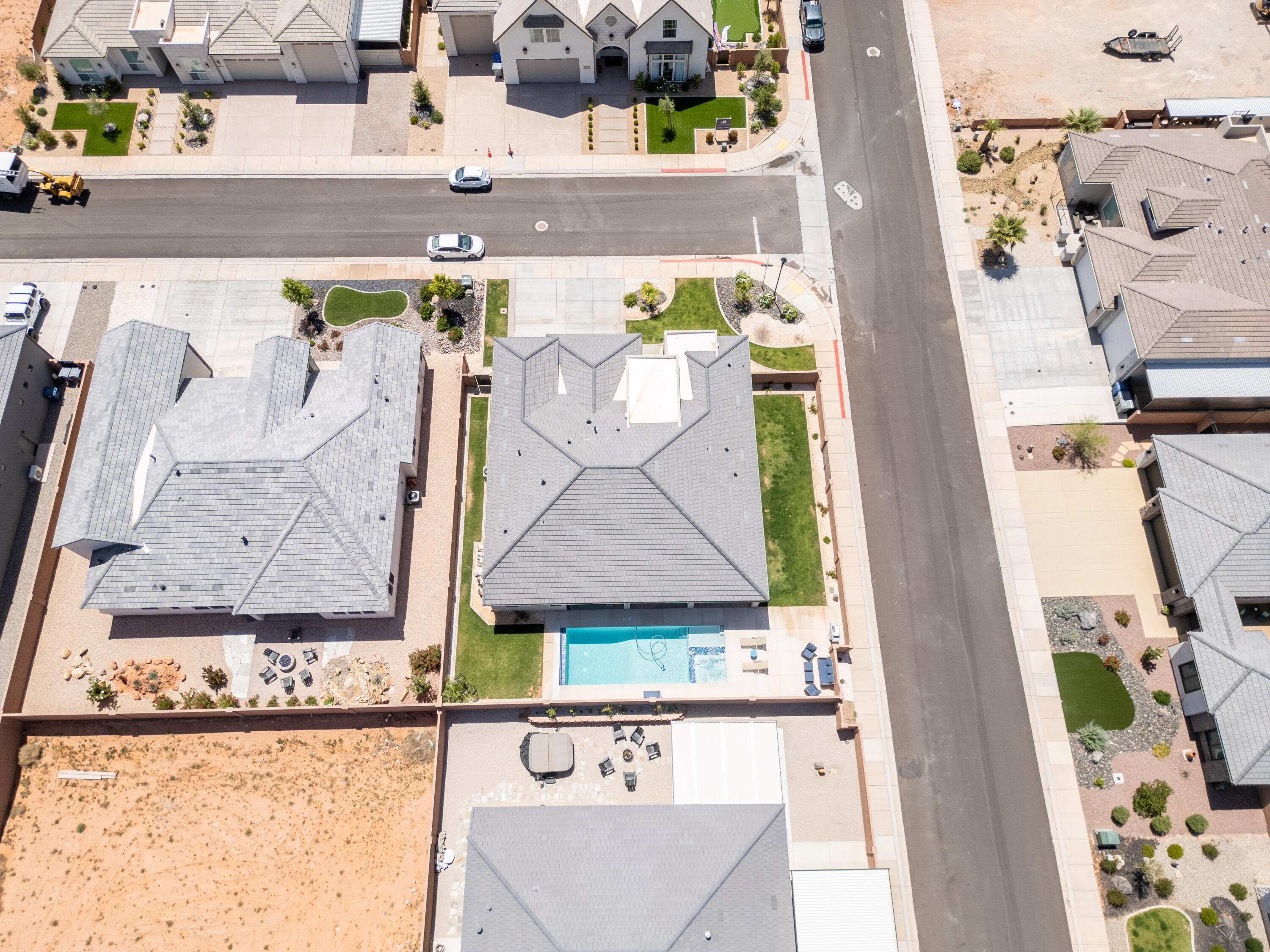 SANDSTONE FIELDS - Residential