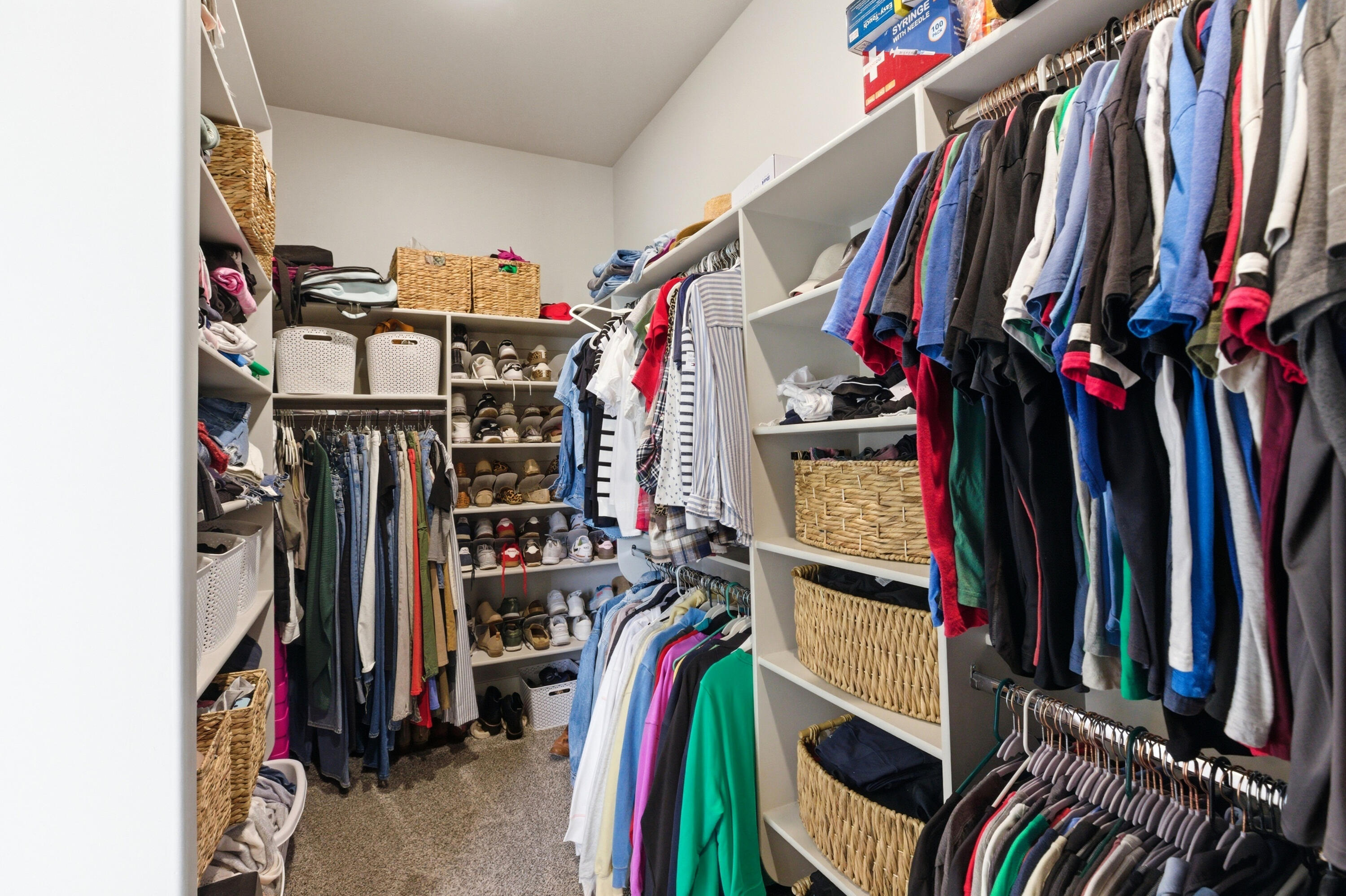 MAPLE ESTATES - Residential