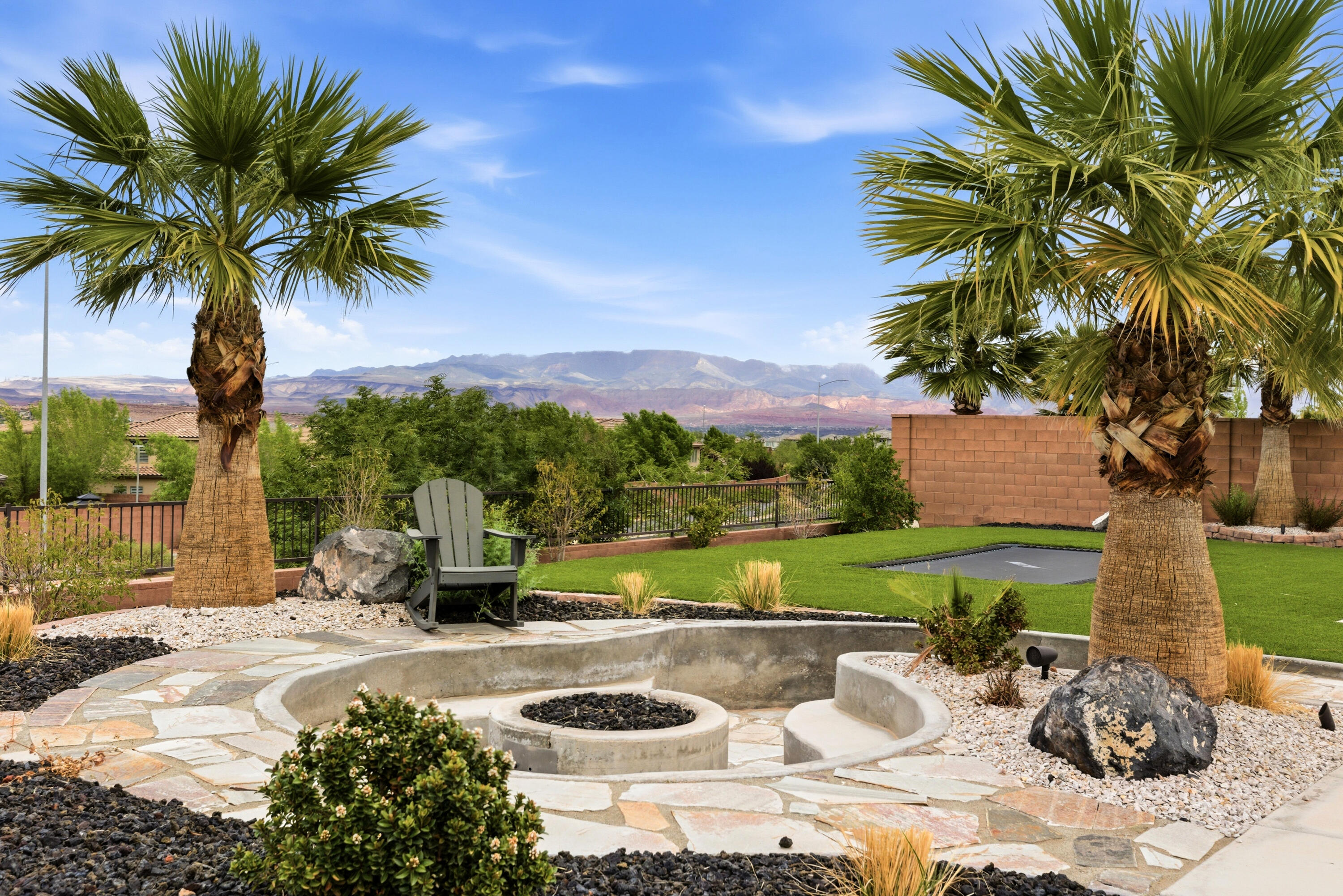 MAPLE ESTATES - Residential