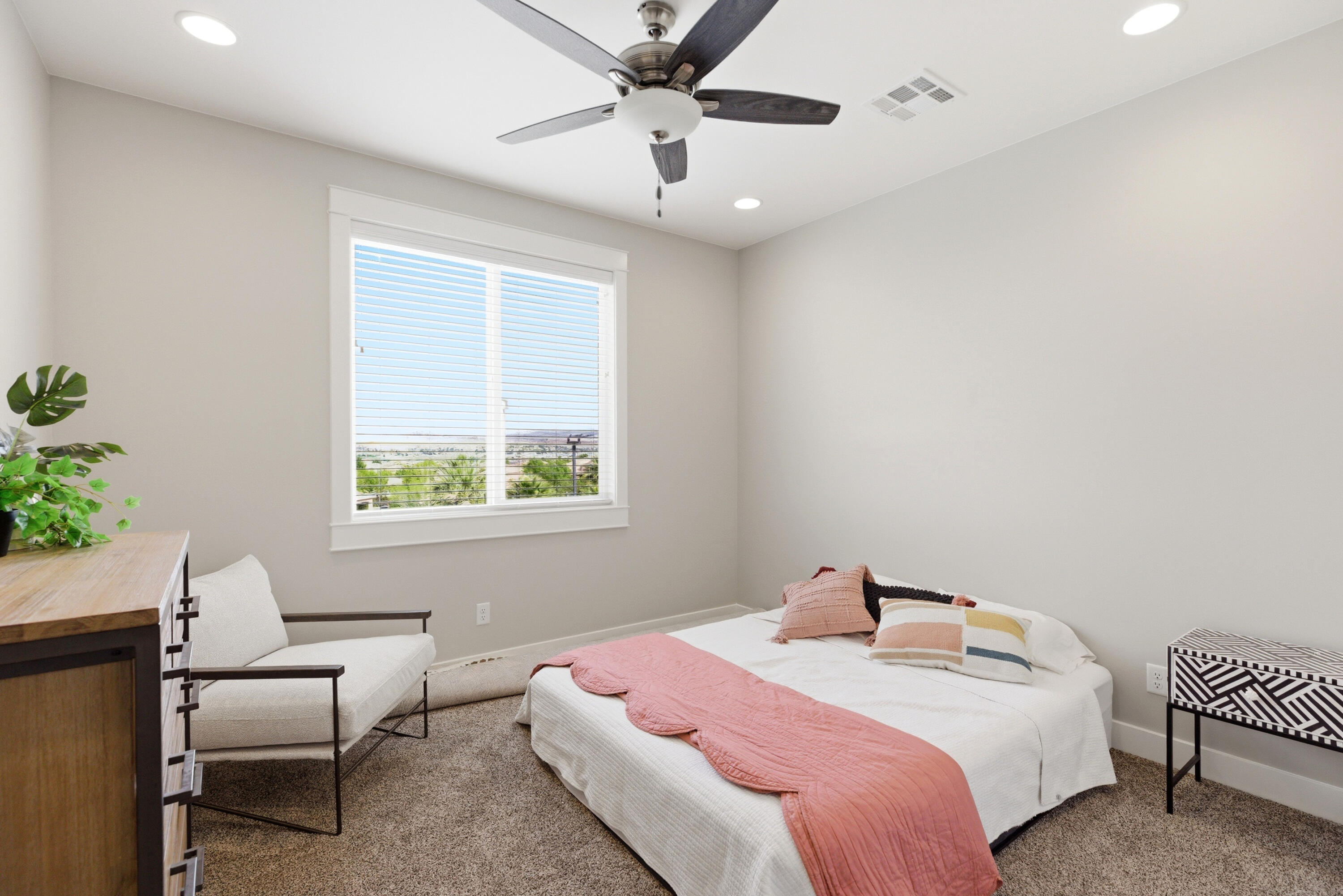 MAPLE ESTATES - Residential