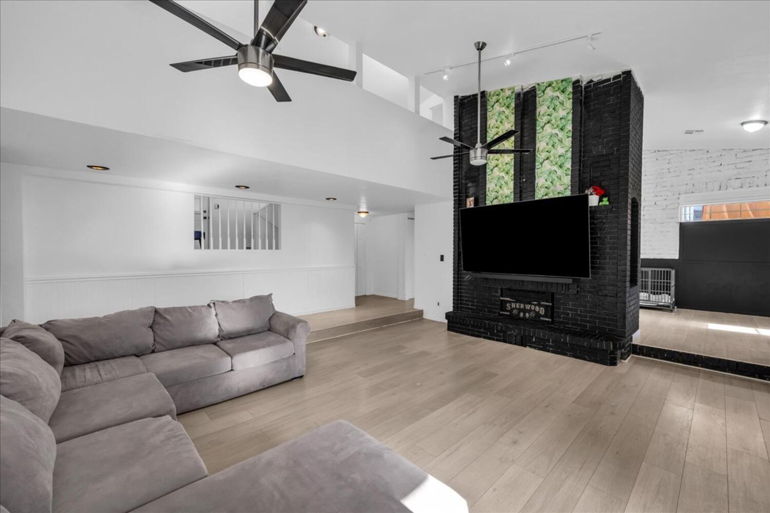 SUNSET ESTATES (I) - Residential