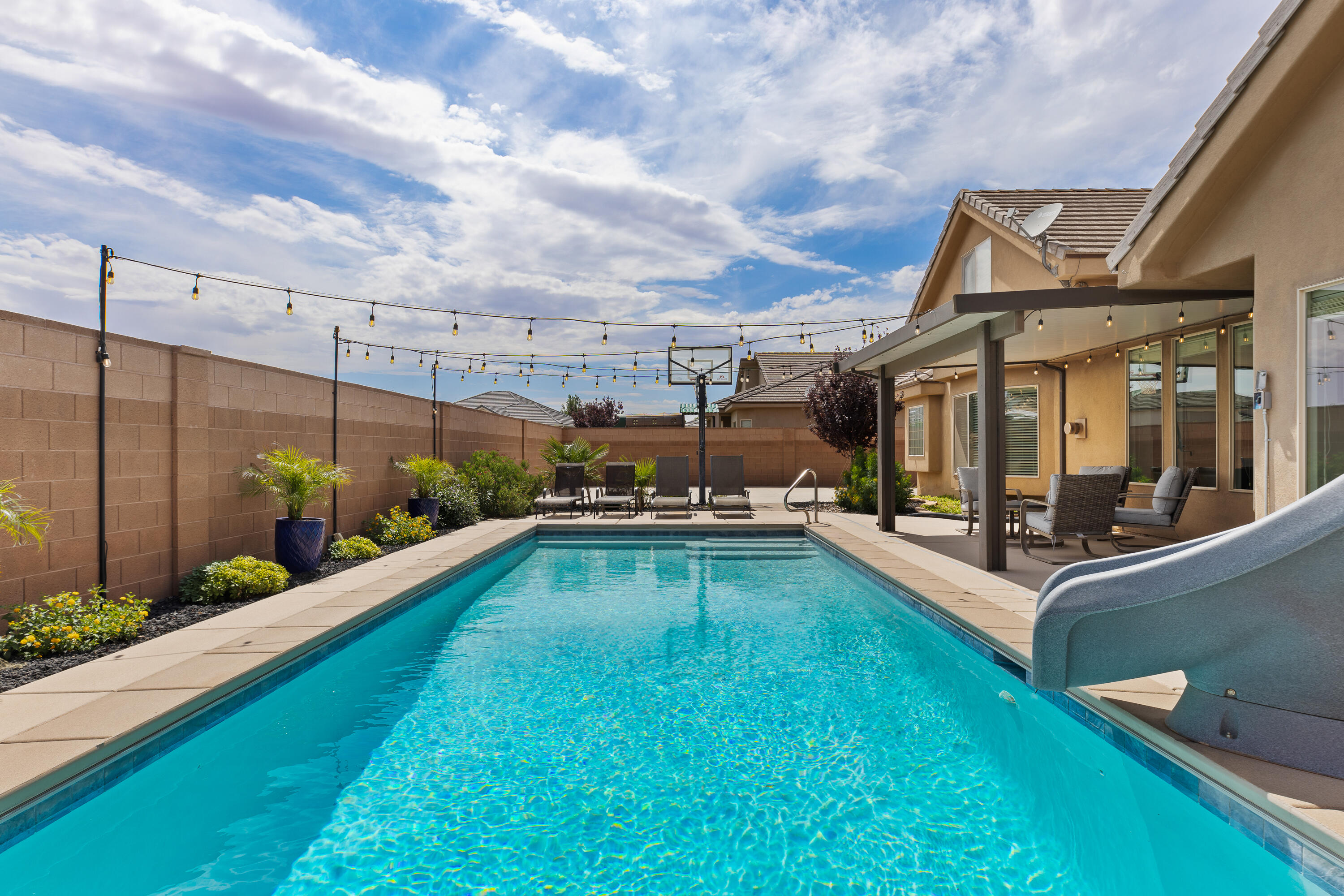 DIXIE SPRINGS - Residential