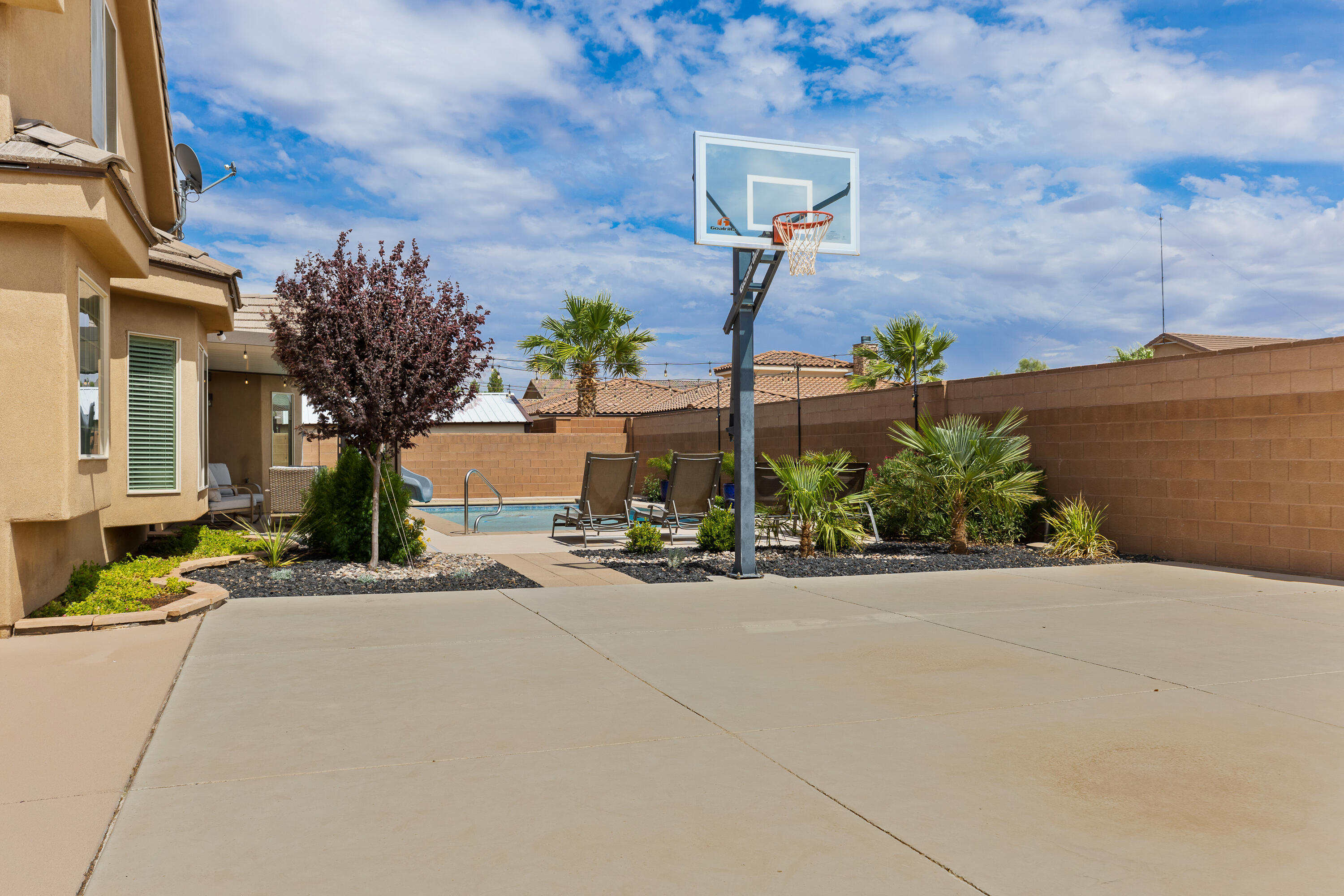 DIXIE SPRINGS - Residential