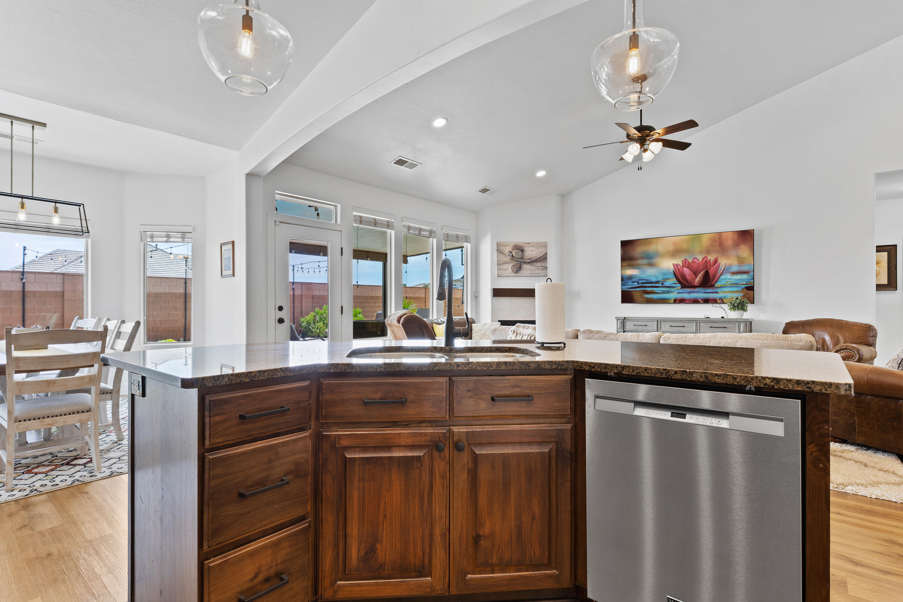 DIXIE SPRINGS - Residential