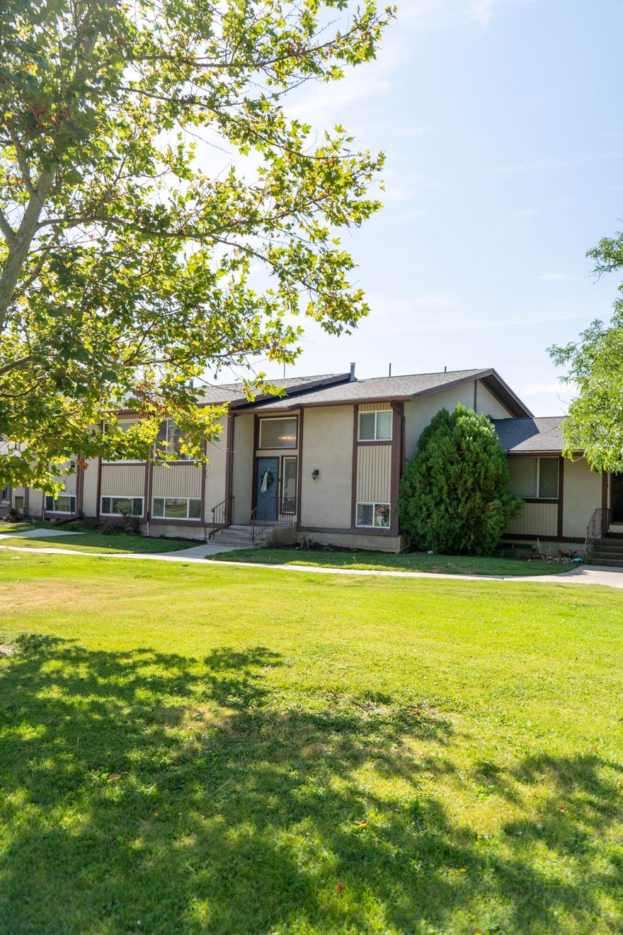 $4000 in Seller Concessions with a full price offer! Cash flowing investment property ready for its new owners!  Come view this well laid out town home, that features two living spaces, each equipped with their own separate entrances, kitchen, dining and laundry spaces. Strategically located near schools, parks, pickle ball courts, shopping and more. Upstairs was renovated in 2019. Basement was refreshed with new coat of paint and added lighting. Upstairs renters are currently in place in a month to month contract. Ask about rental history and financials. Buyer/ Buyer agents to verify all information pertaining to the home.  Agent related to seller.  All offers must be accompanied by Pre approval or proof of funds.