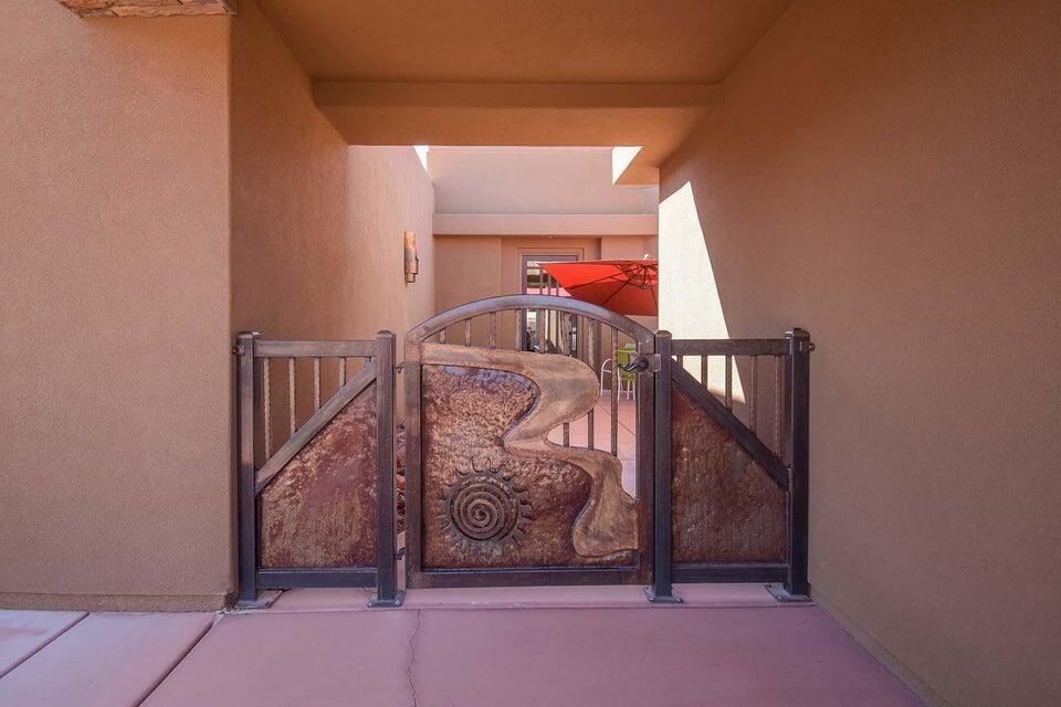 TOROWEAP AT ENTRADA - Residential