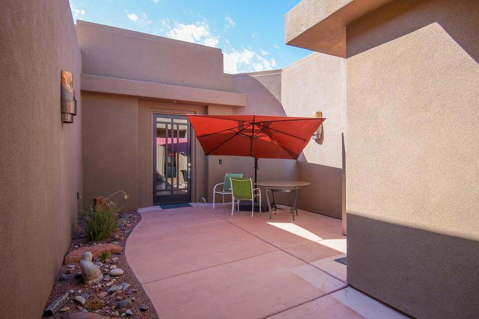 TOROWEAP AT ENTRADA - Residential