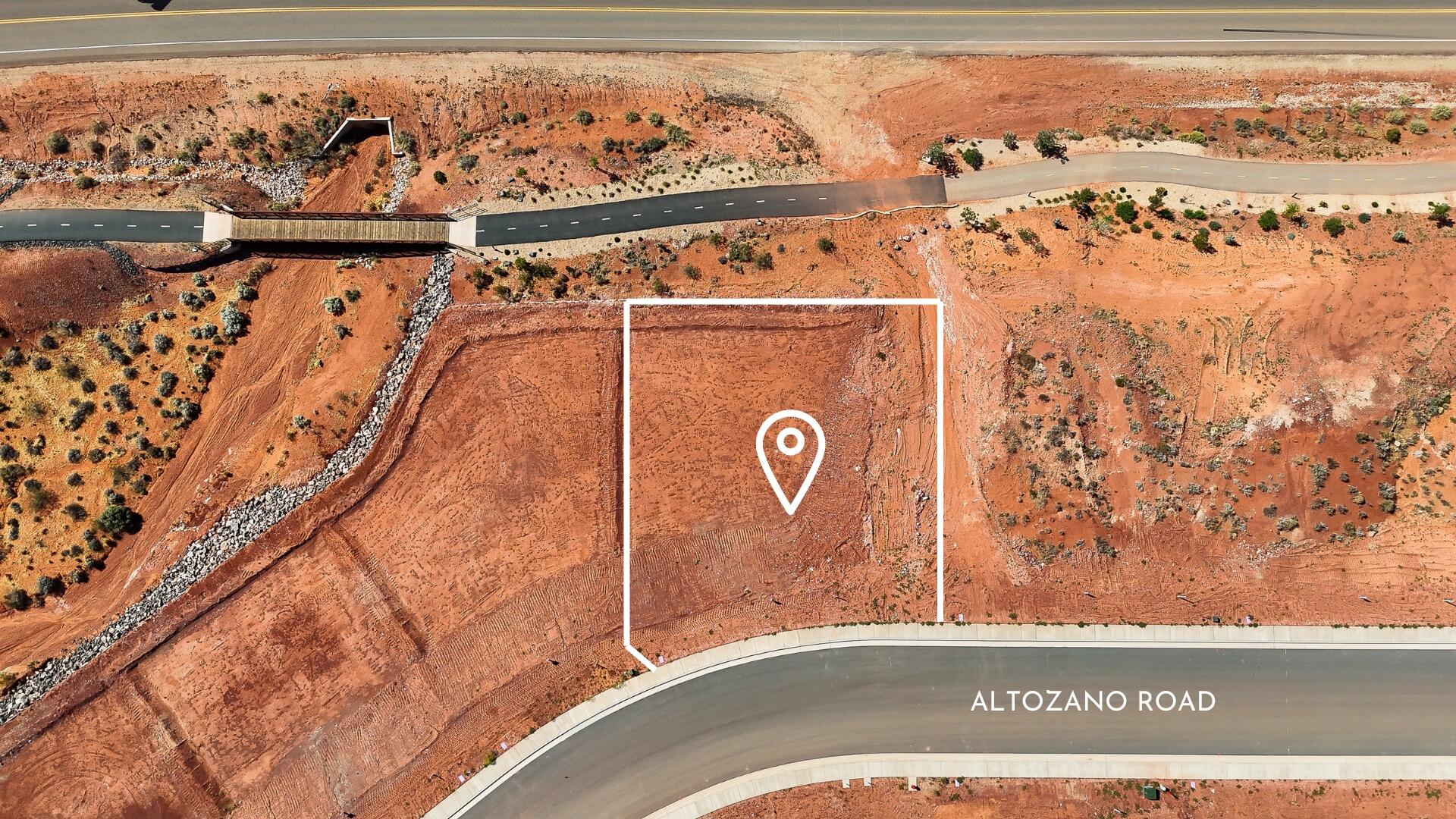 SOLENTE VILLAGE - Land