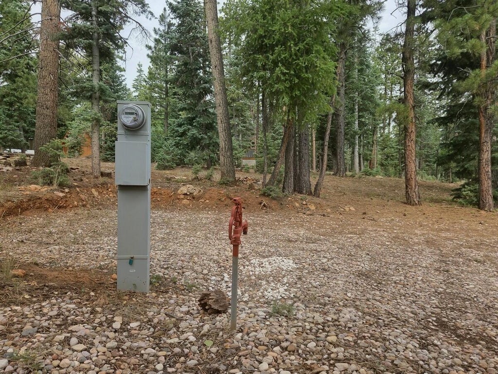 Photo of 3135 N Power Line RD, Duck Creek, UT 84762 (MLS # 26-274123)