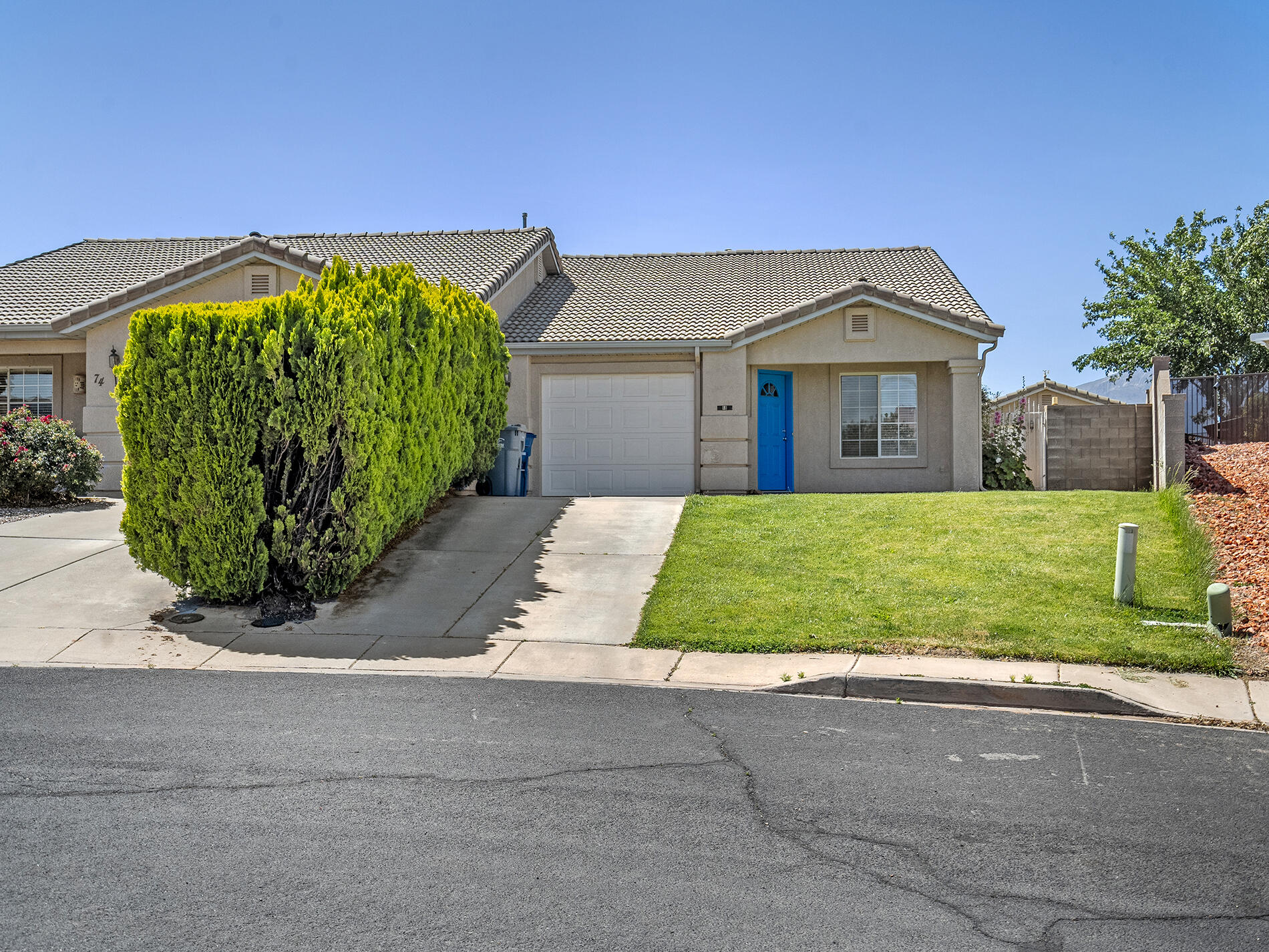 SANTA FE HILLS - Residential