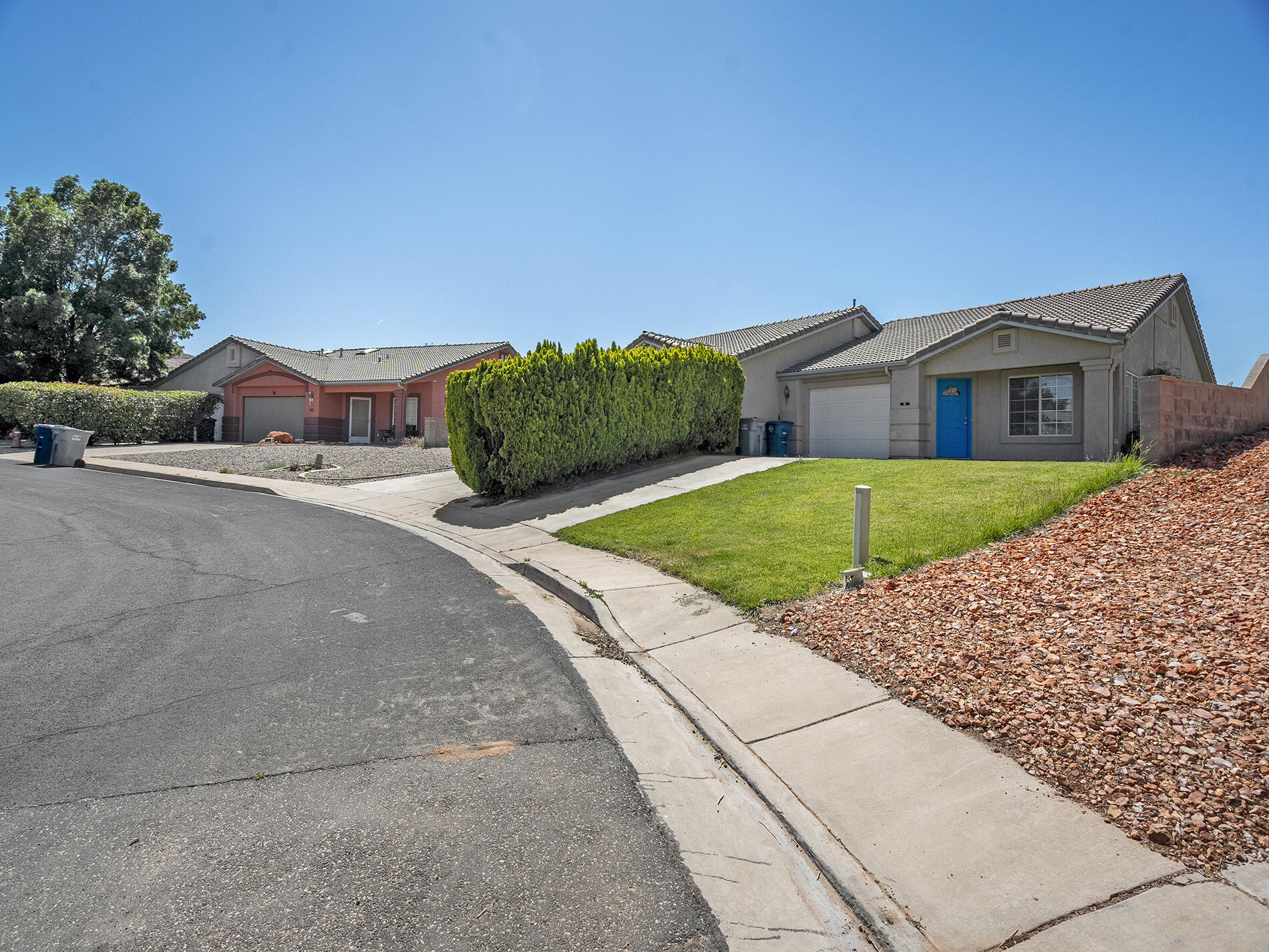 SANTA FE HILLS - Residential