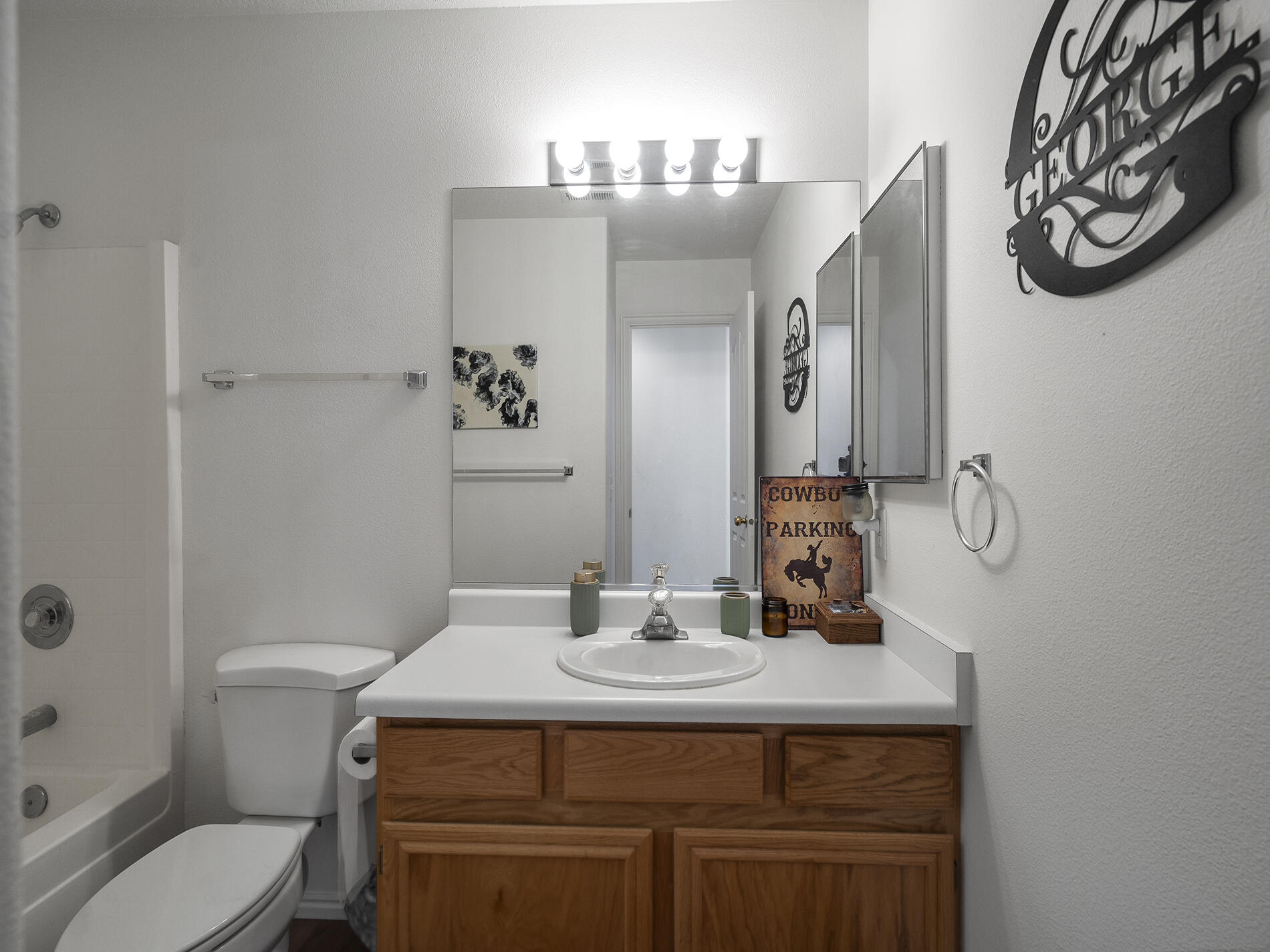 SANTA FE HILLS - Residential
