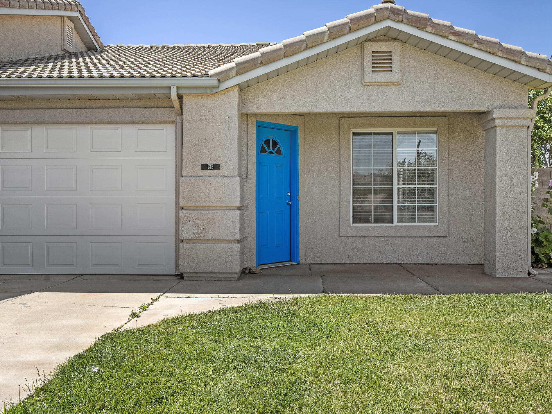 SANTA FE HILLS - Residential