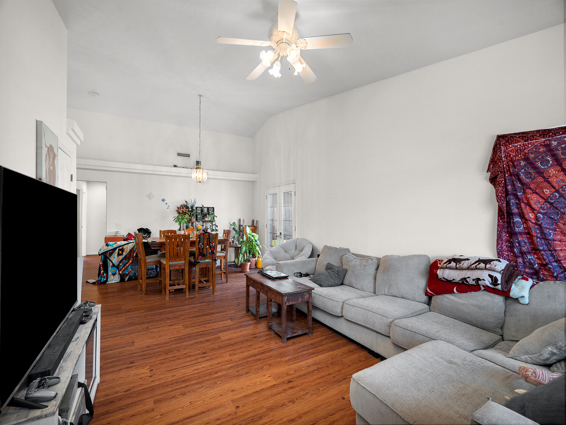 SANTA FE HILLS - Residential
