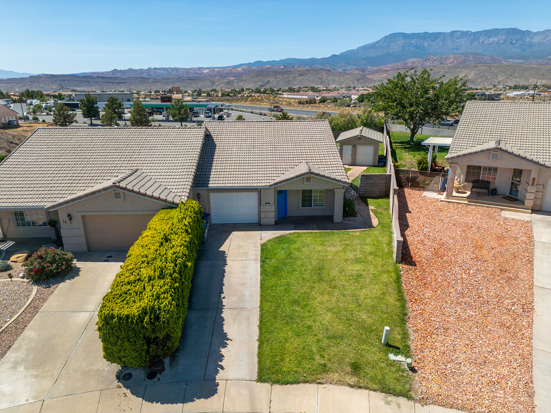 SANTA FE HILLS - Residential