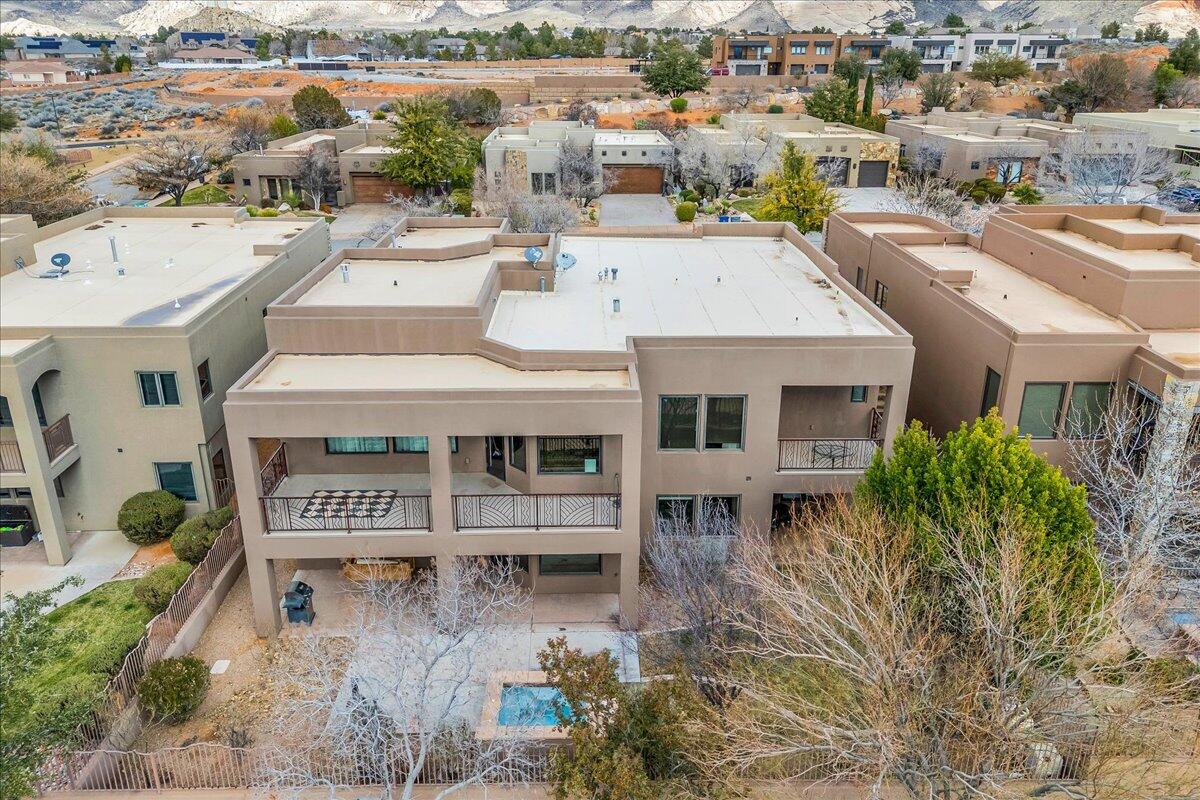 LEDGES OF ST GEORGE - Residential