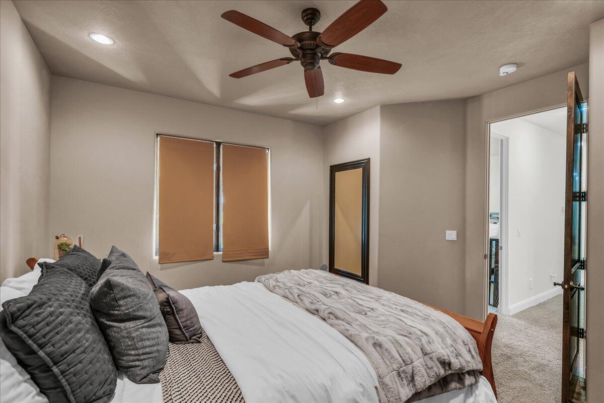 LEDGES OF ST GEORGE - Residential