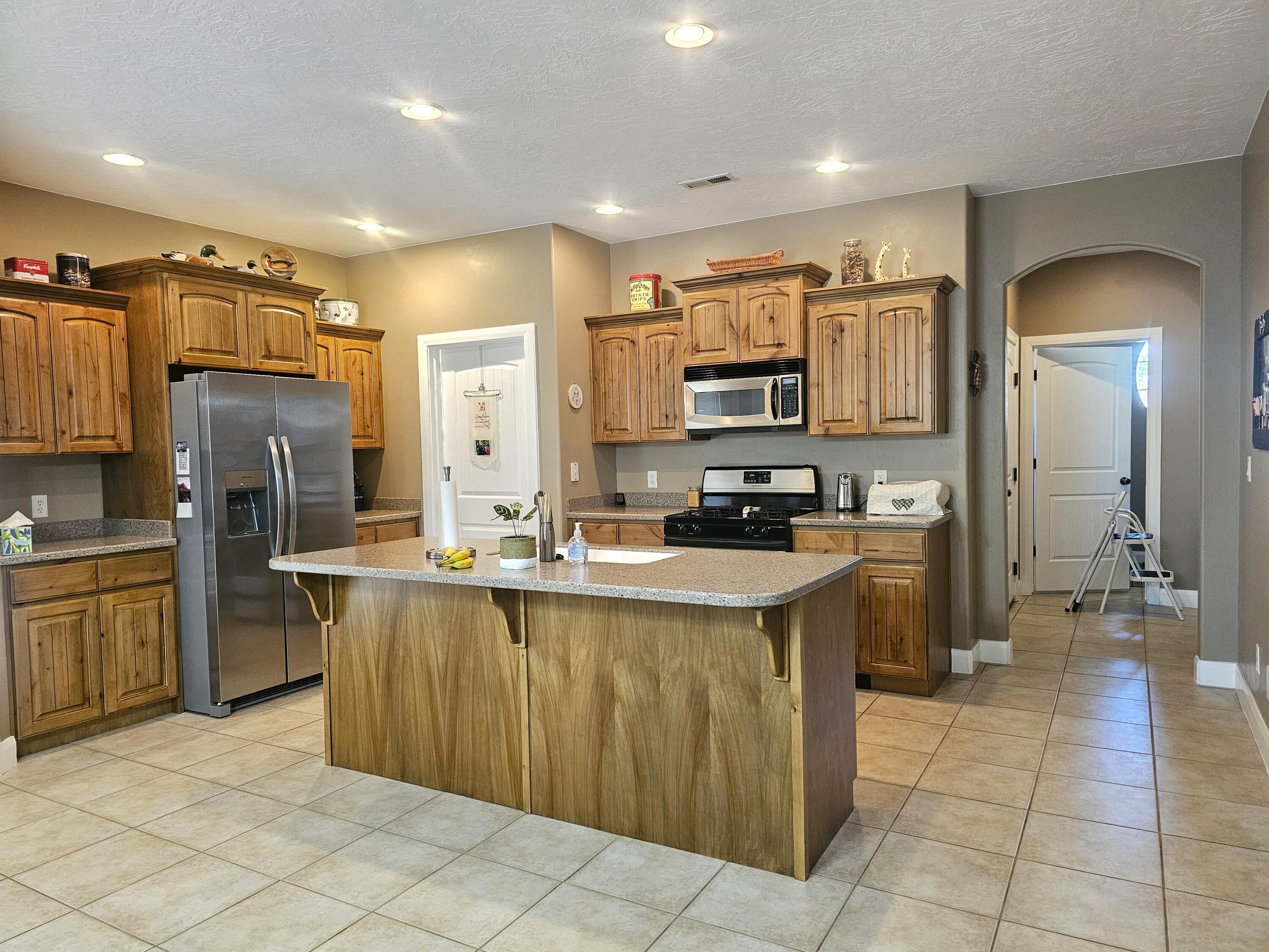 COBBLESTONE FIELDS (H) - Residential