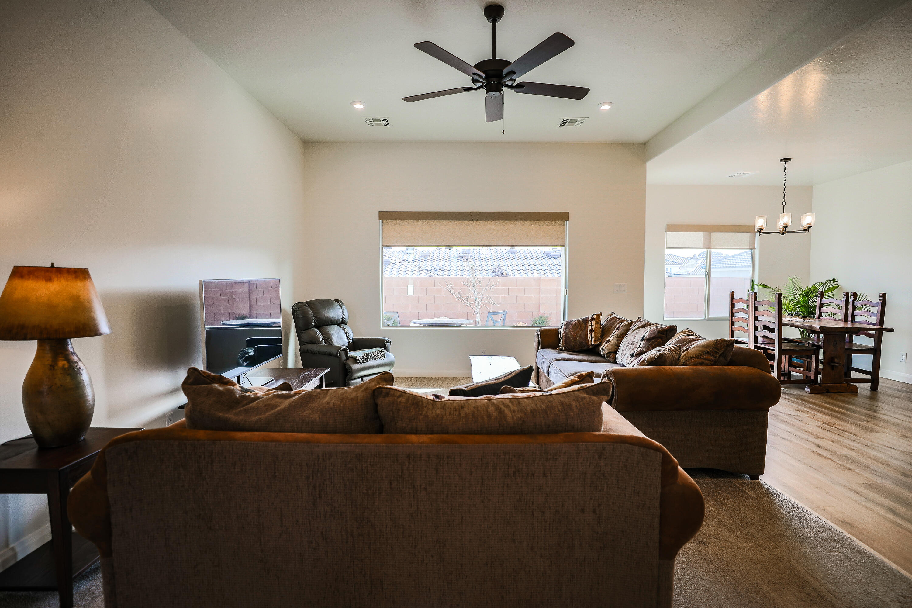 VARANO VISTAS AT DIVARIO - Residential