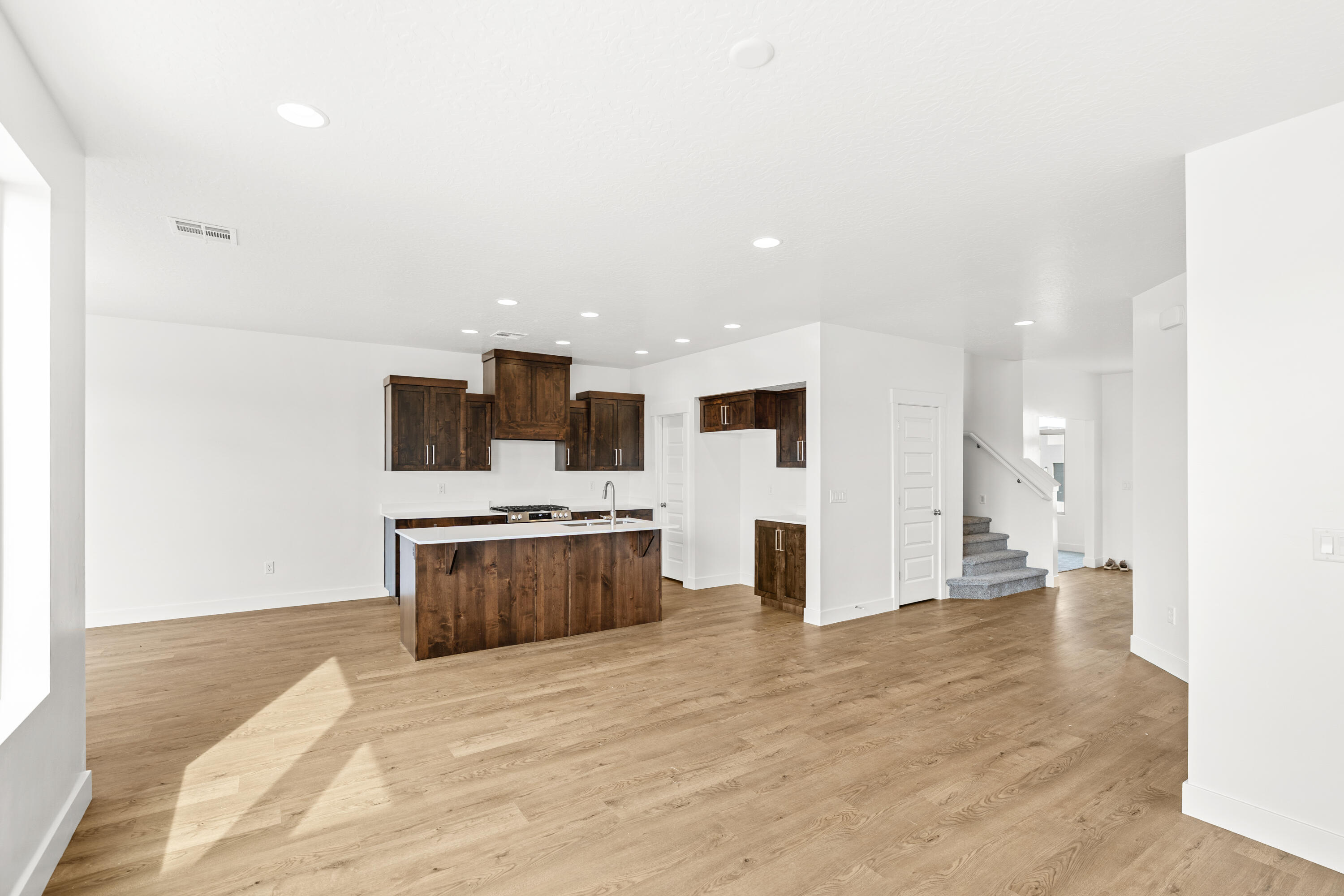 WHITE HILLS SUB - Residential