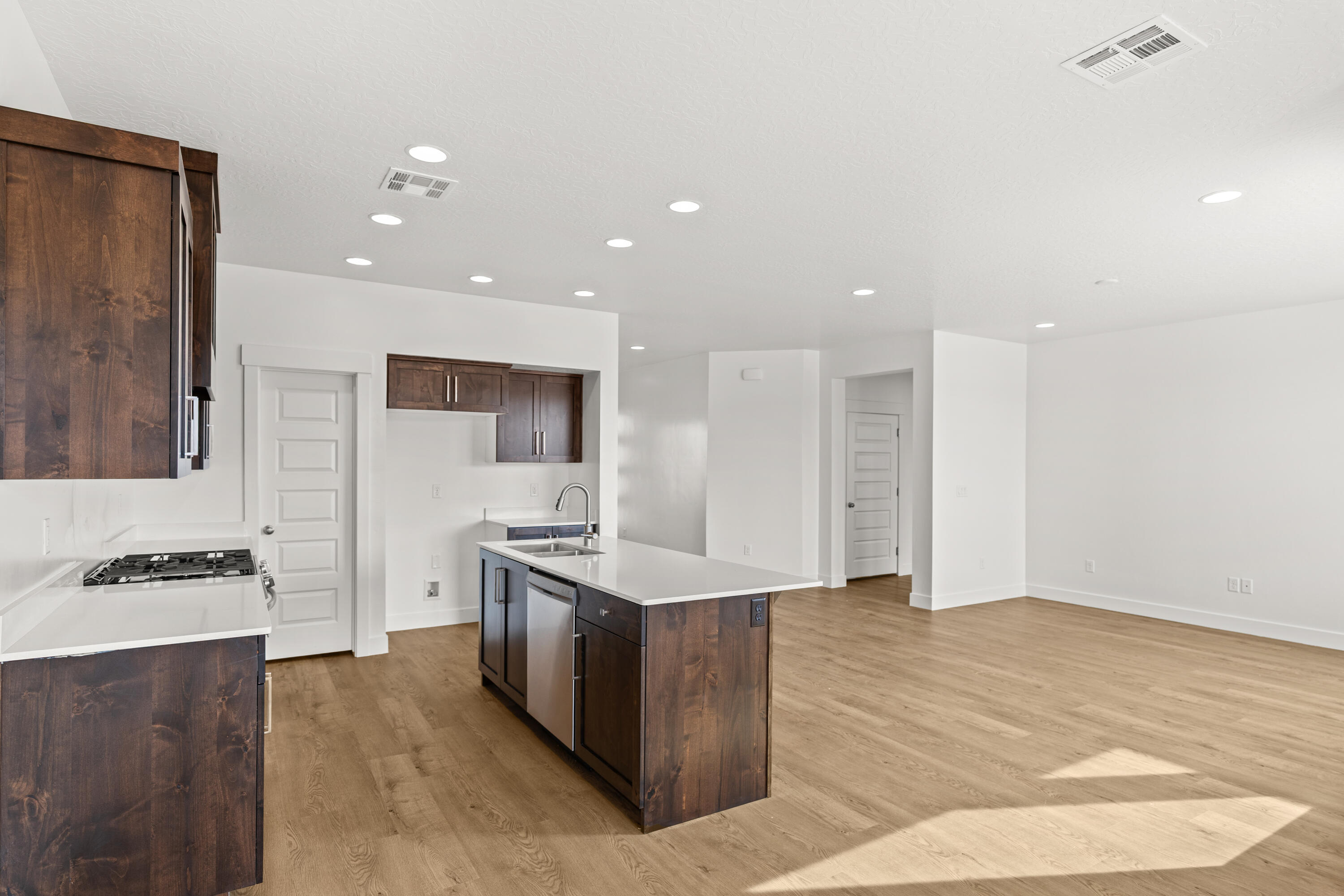 WHITE HILLS SUB - Residential