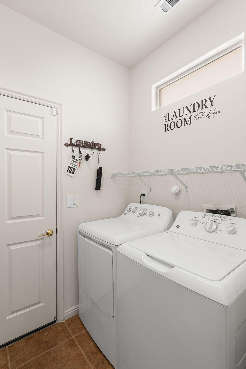 RIDGEPOINTE - Residential