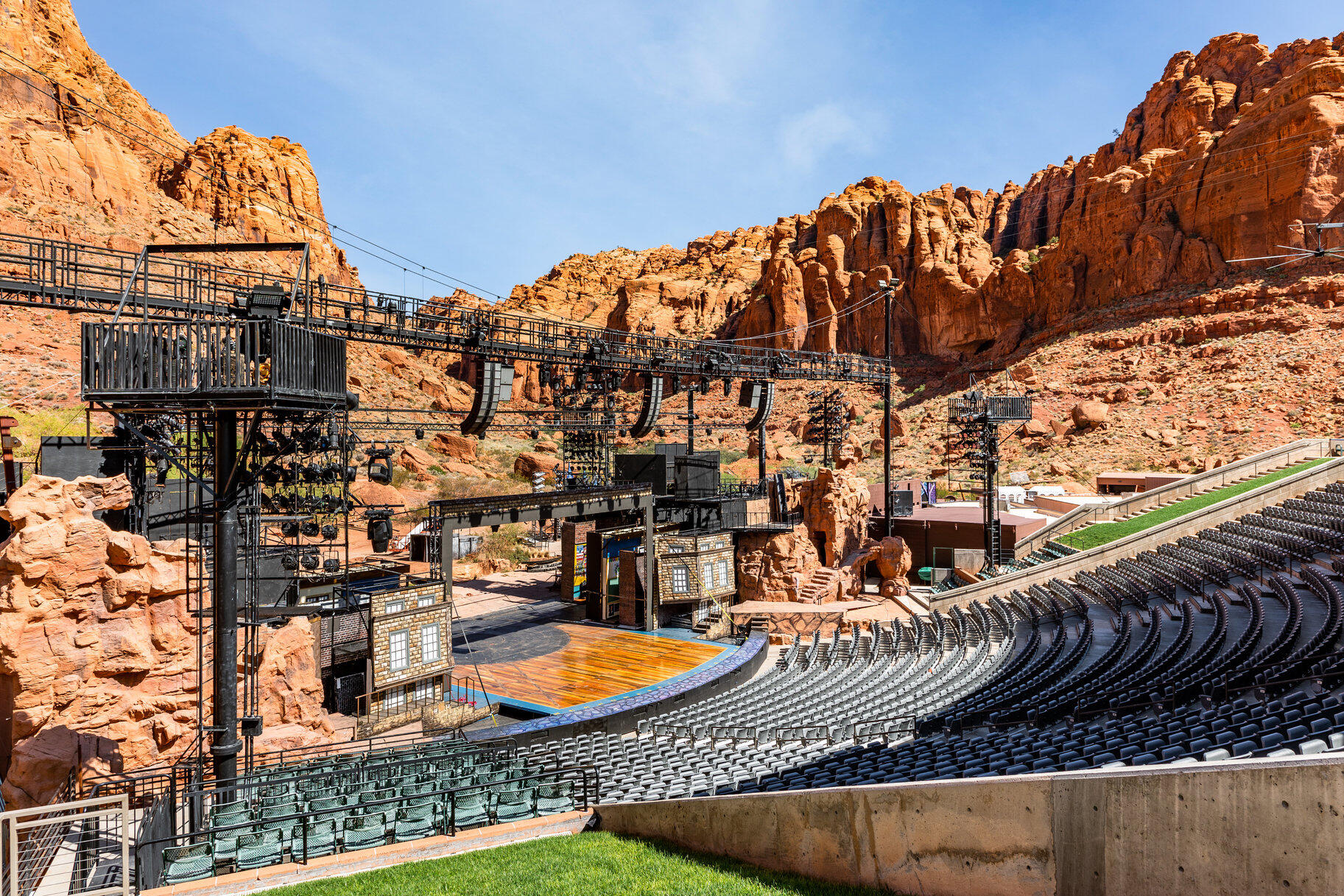 LAS PALMAS RESORT CONDOS - Residential