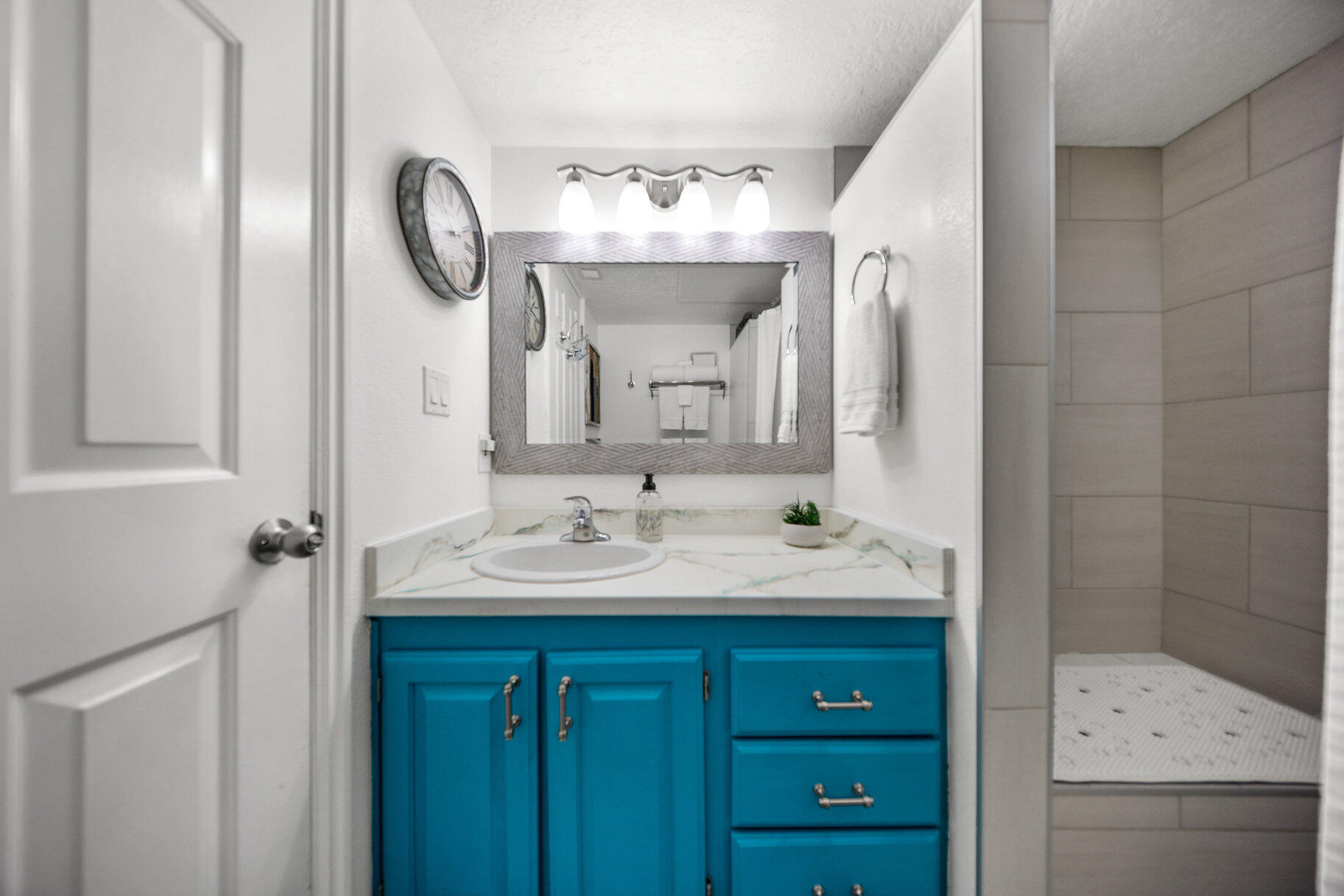 LAS PALMAS RESORT CONDOS - Residential