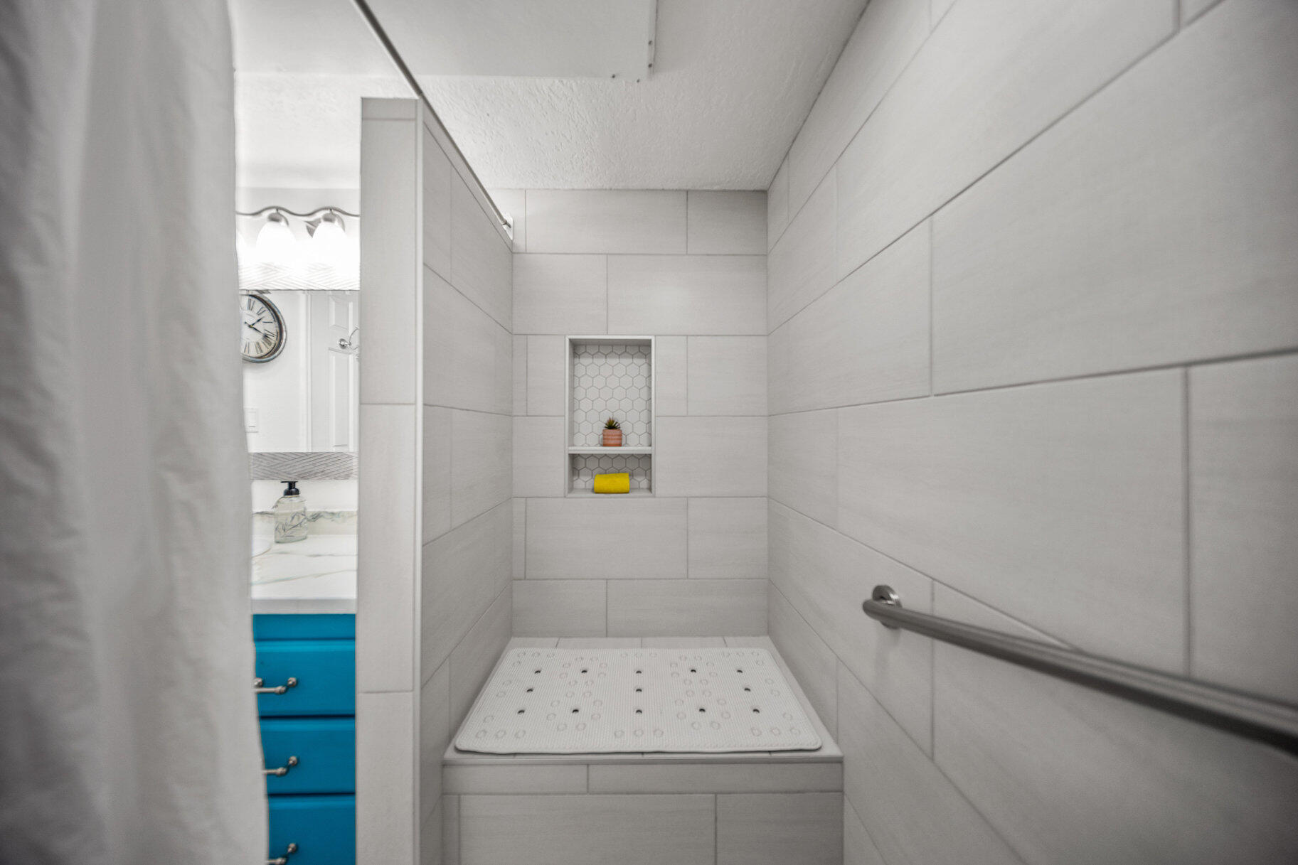 LAS PALMAS RESORT CONDOS - Residential