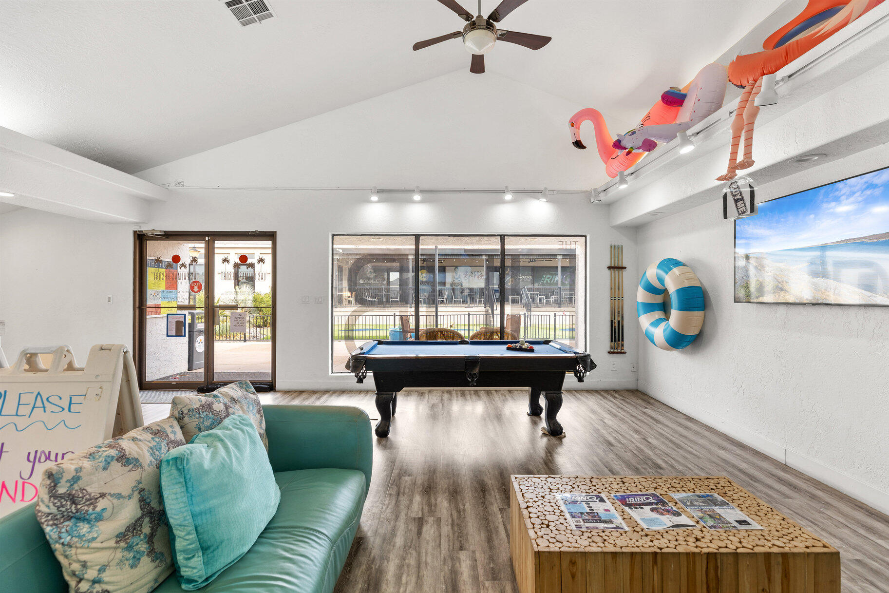 LAS PALMAS RESORT CONDOS - Residential