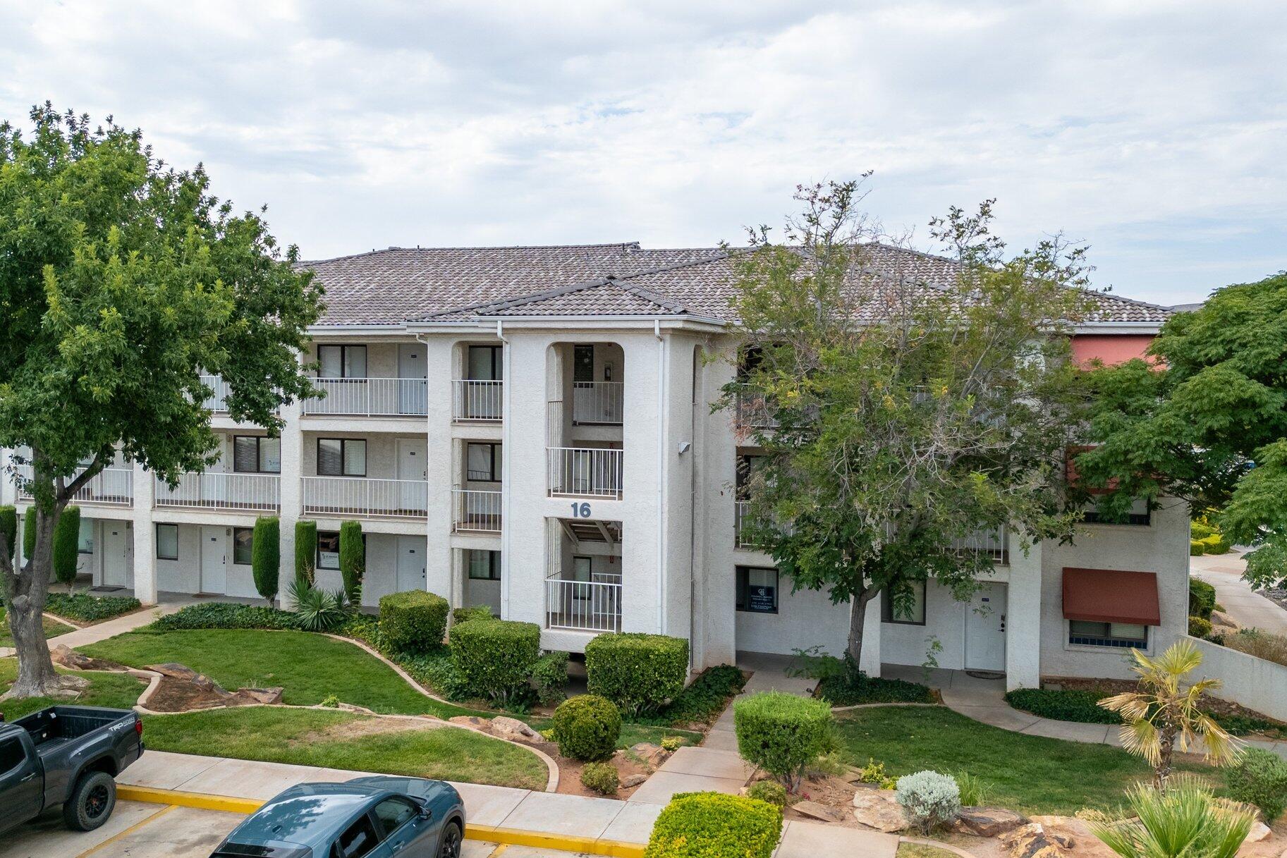 LAS PALMAS RESORT CONDOS - Residential