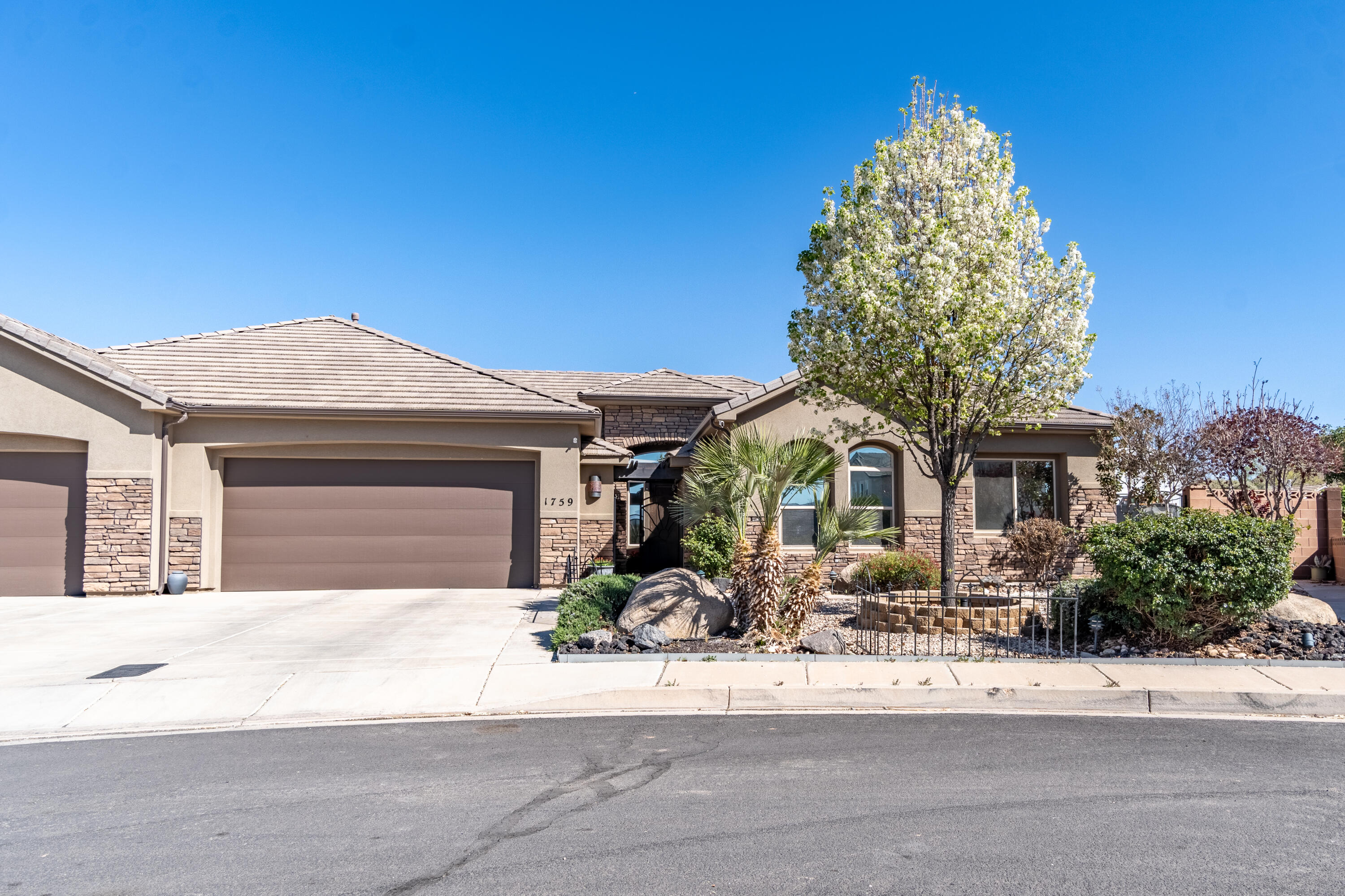 SETTLERS CROSSING - Residential