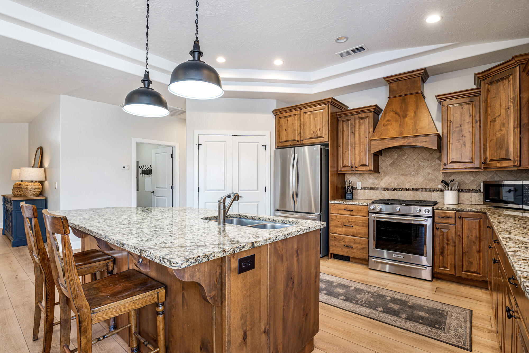 TENAYA ESTATES - Residential