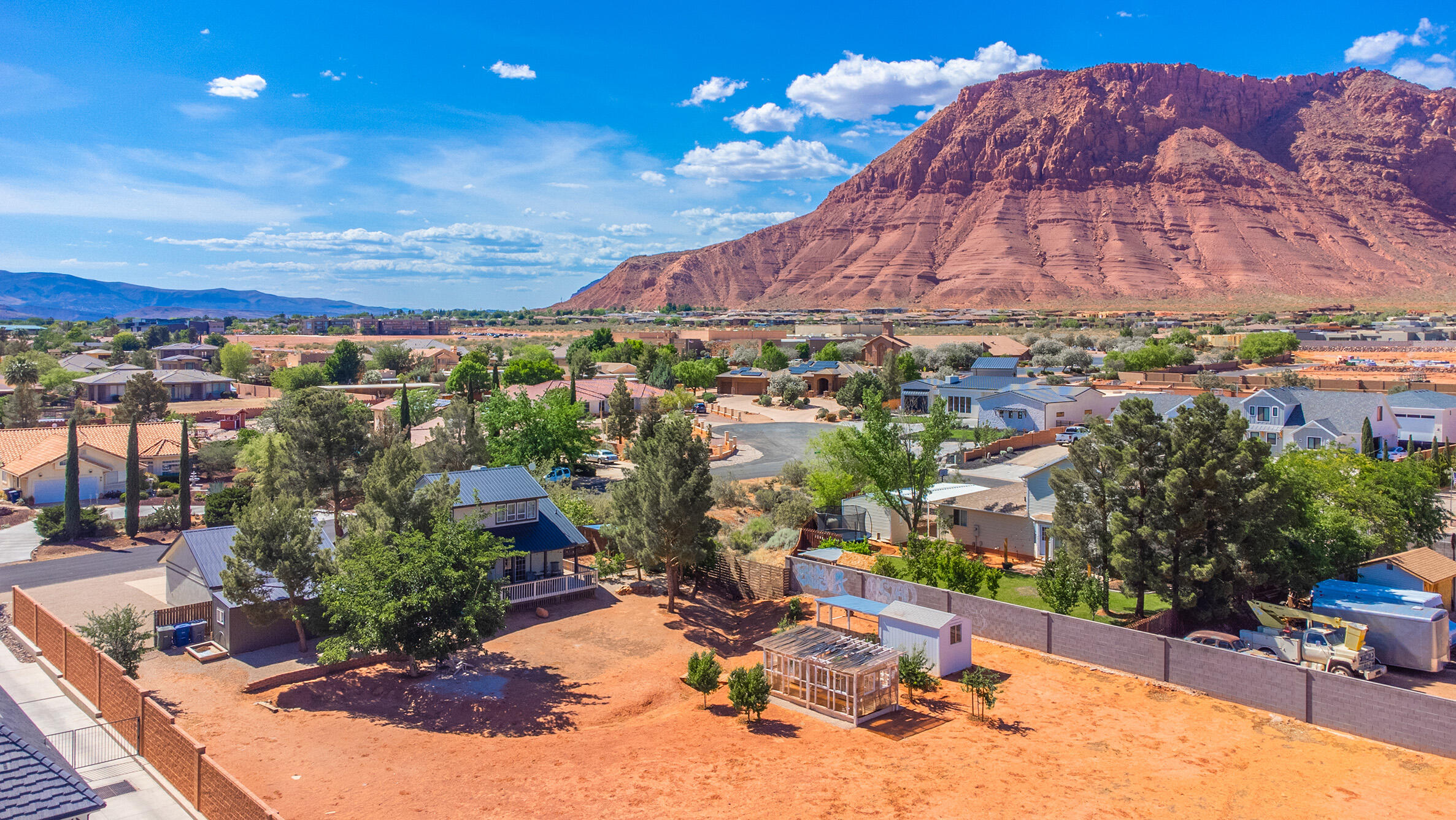 PADRE CANYON ESTATES - Residential