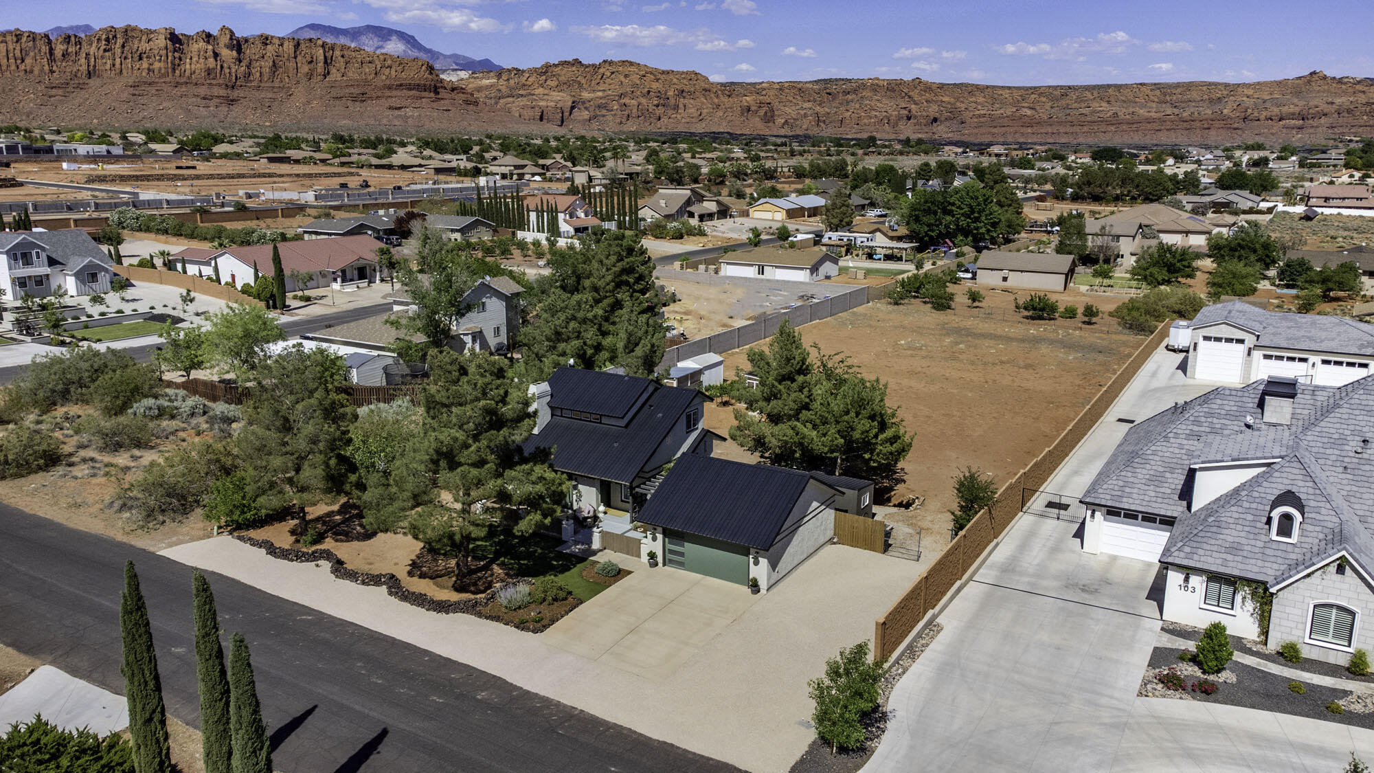 PADRE CANYON ESTATES - Residential