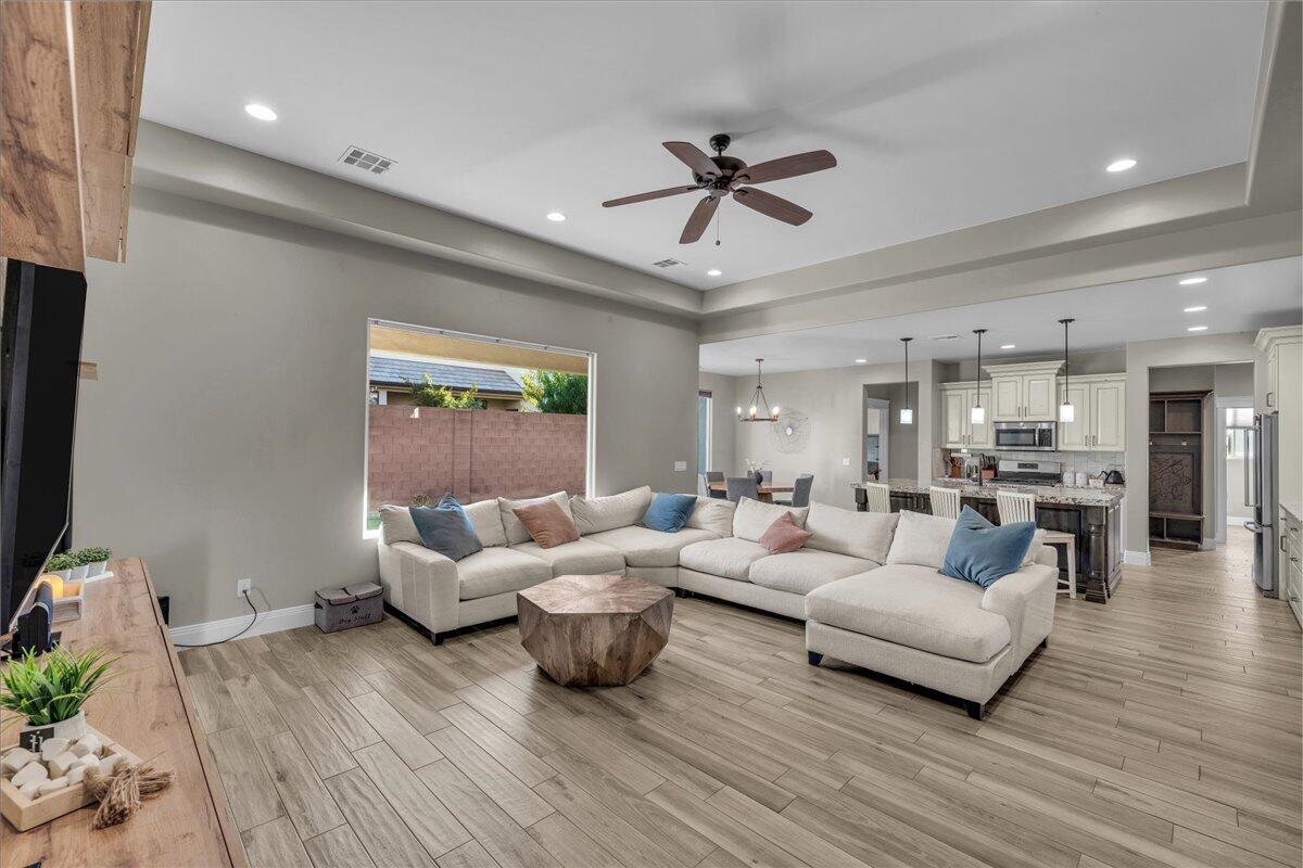 STEEPLECHASE AT WASHINGTON FIELDS - Residential