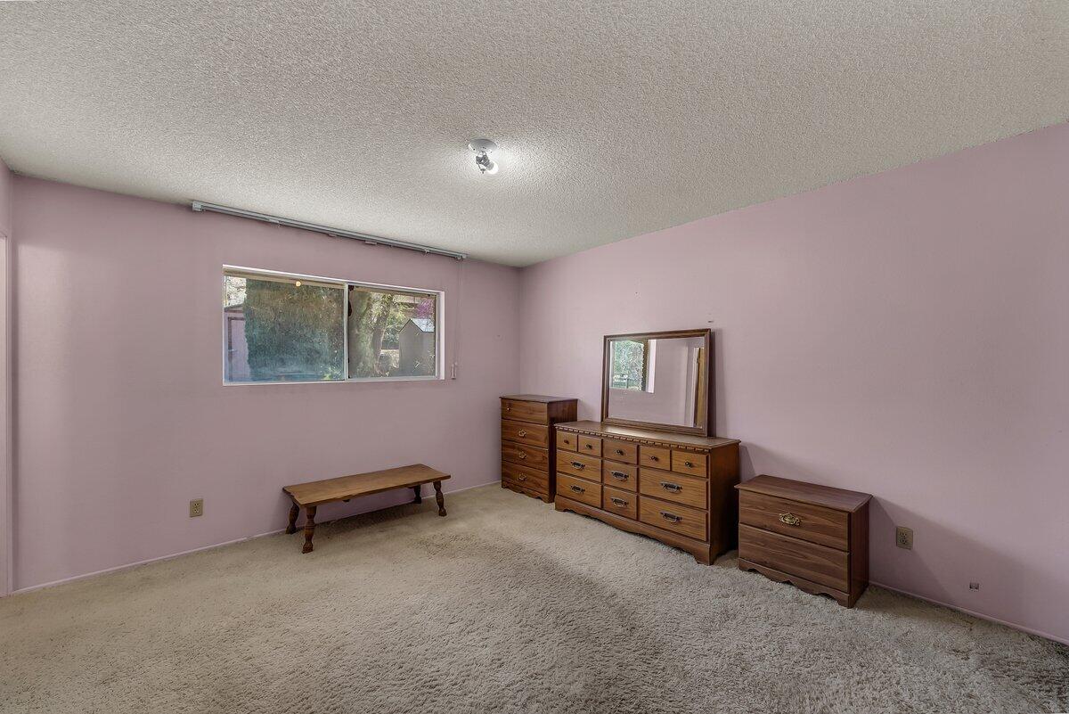 LAVERKIN TOWNSITE AND FIELD - Residential