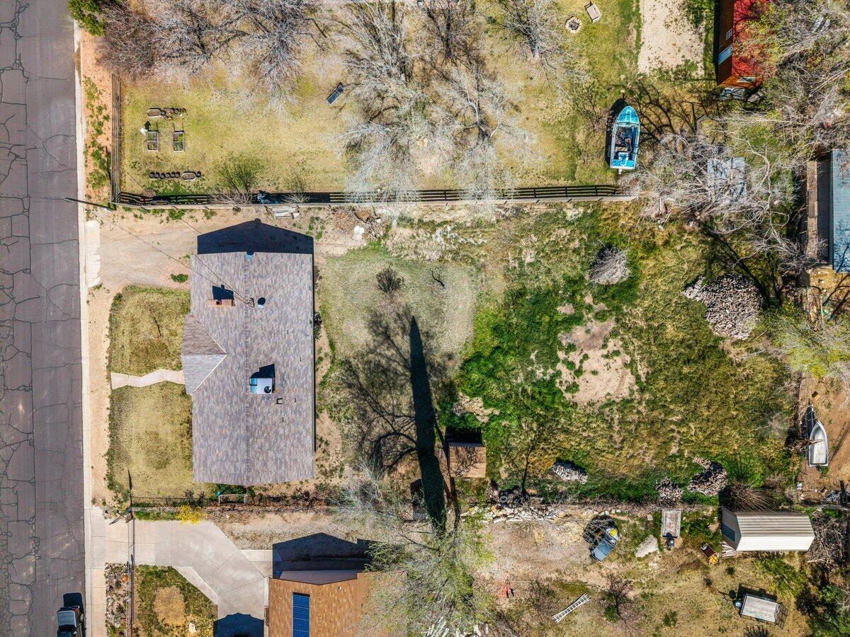 LAVERKIN TOWNSITE AND FIELD - Residential