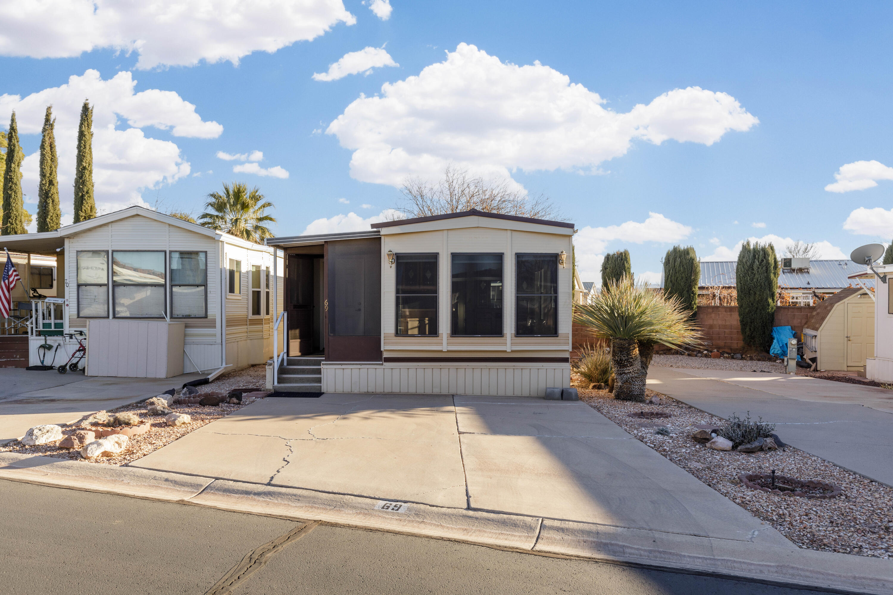 DIXIE DOWNS RV RESORT - Residential